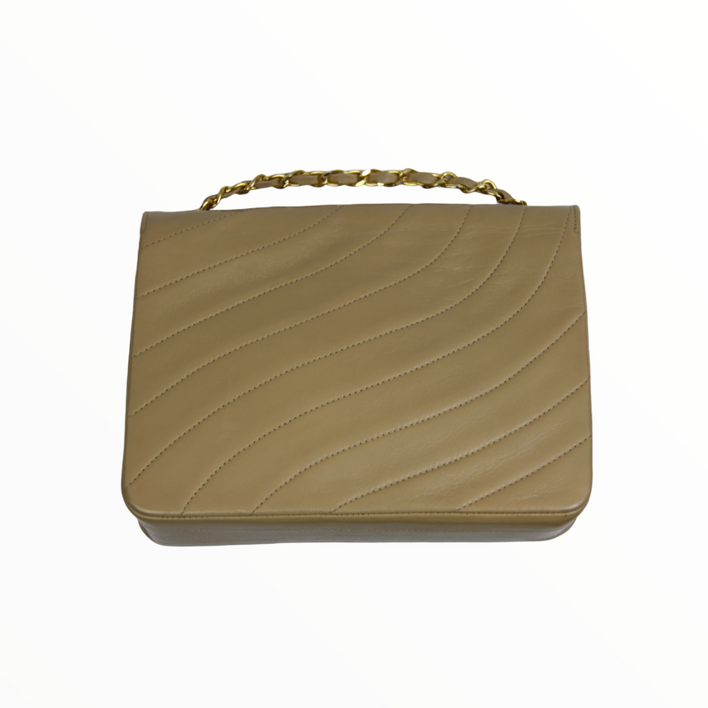 Chanel cream bag with CC logo buttons - 1990s