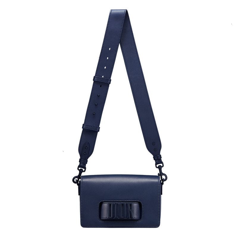 Dior logo shoulder bag M80
