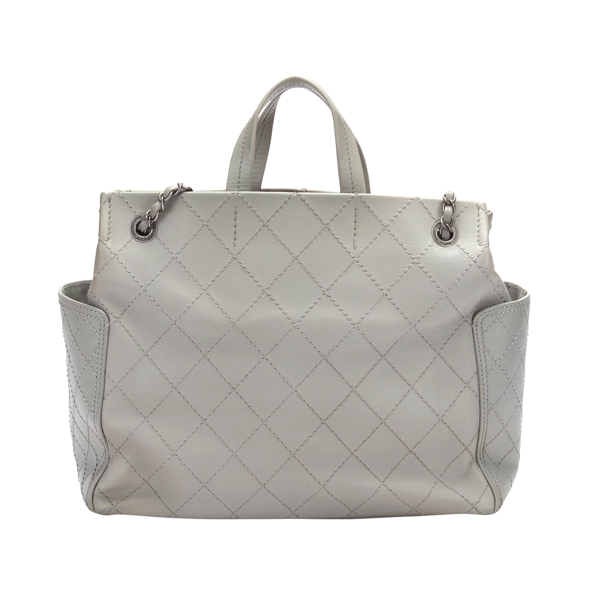 Chanel CC Pocket Handbag White Chevron Lambskin Silver