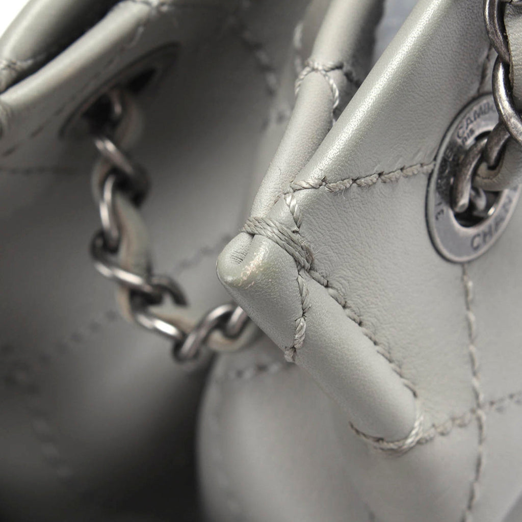 Chanel CC Pocket Handbag White Chevron Lambskin Silver