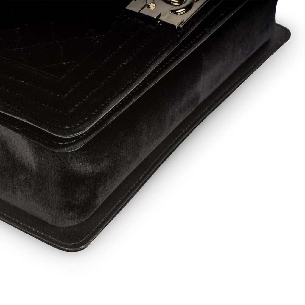 Velvet Medium Boy Bag