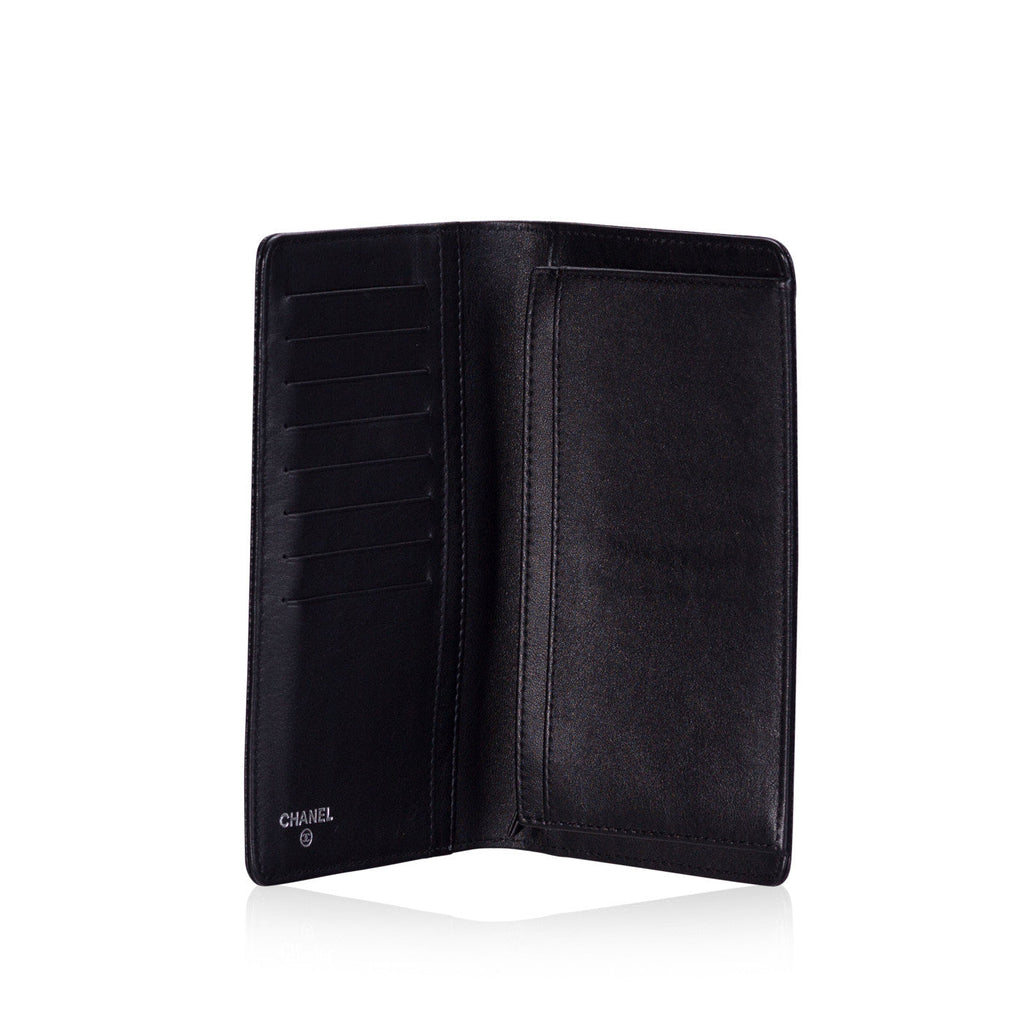 Chanel Iconic Caviar Wallet