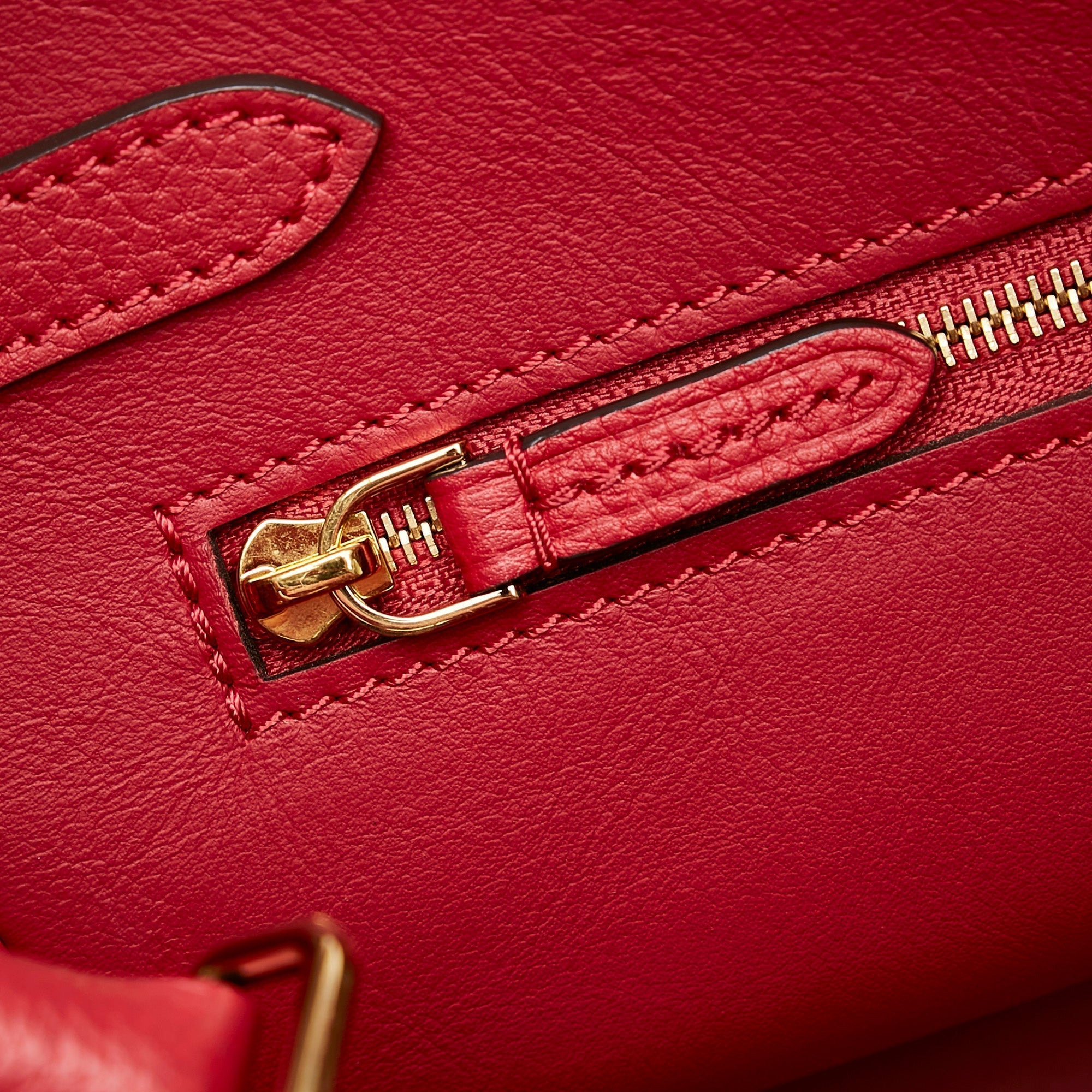 Louis Vuitton Milla PM Red Veau Nuage