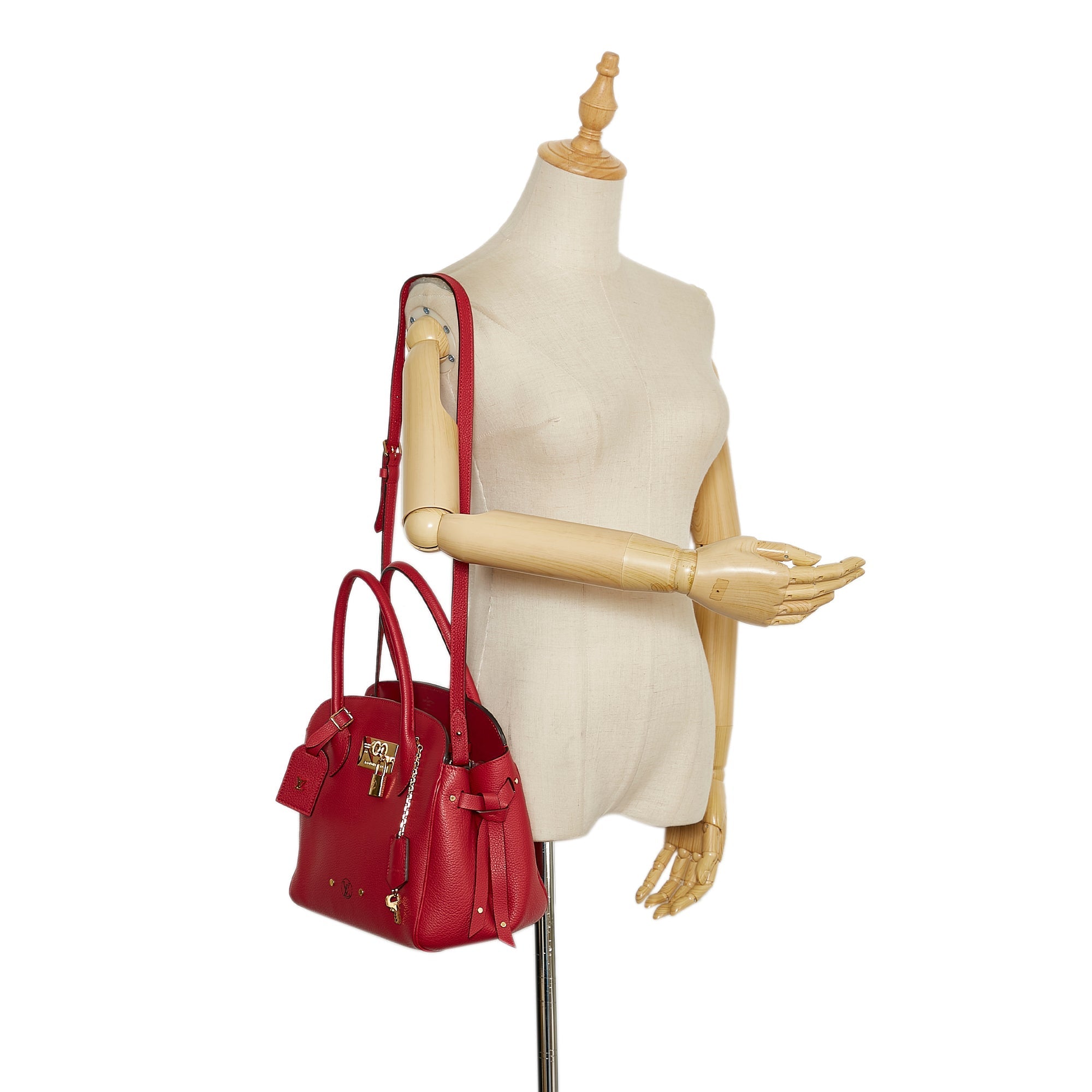 Louis Vuitton Milla PM Red Veau Nuage