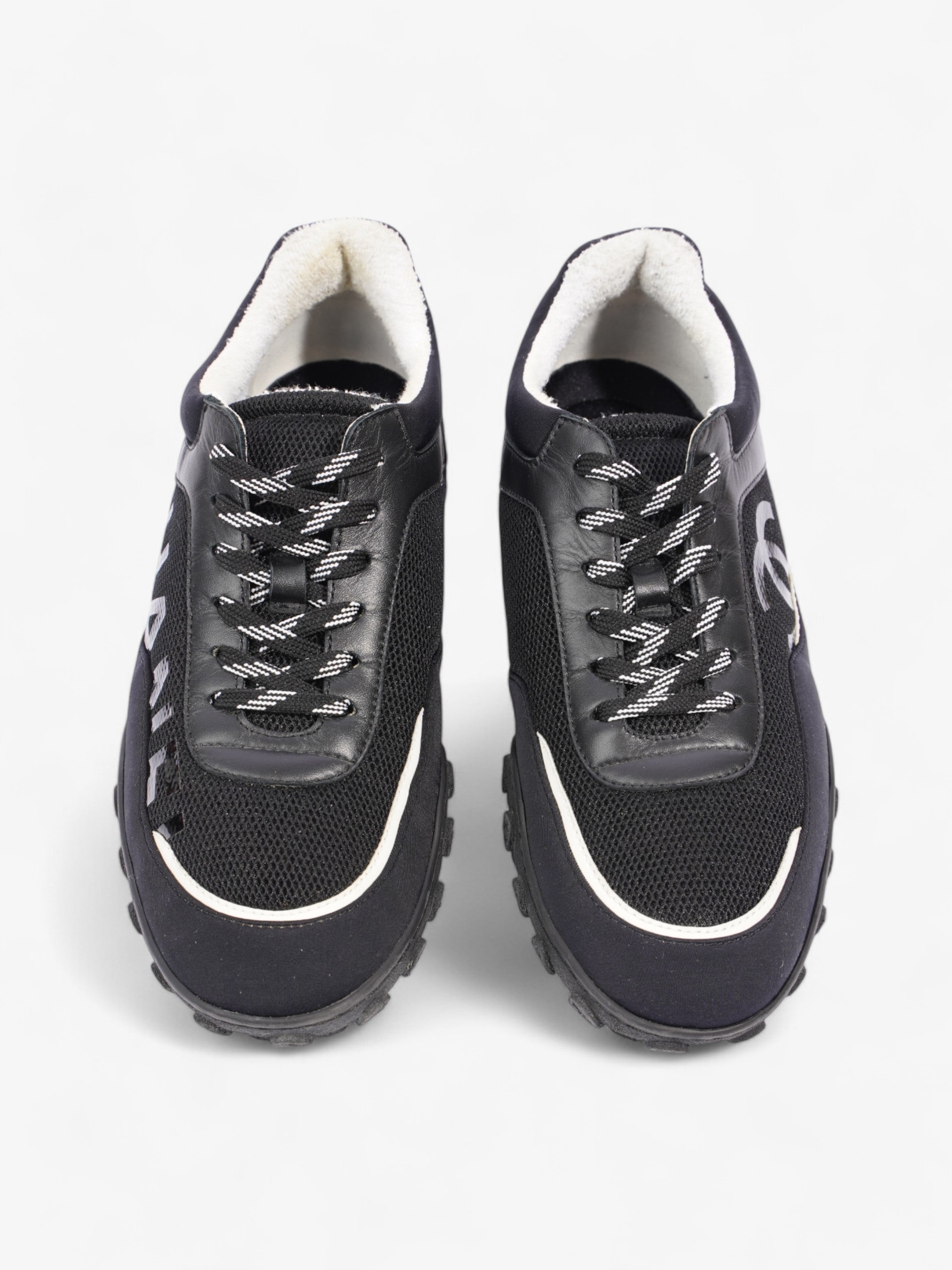 Chanel Low Top Sneaker Black / White Mesh EU 41 UK 8