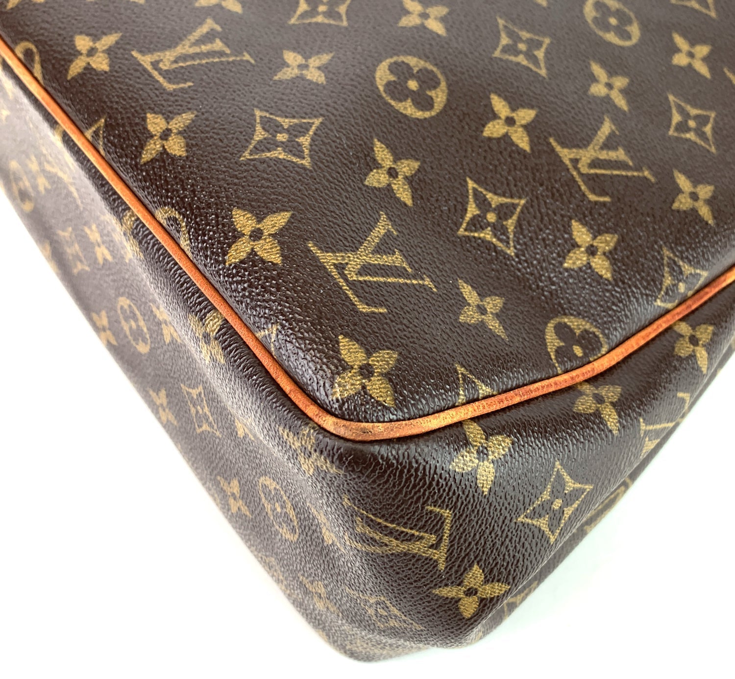Louis Vuitto Batignolles Monogram Canvas Handbag