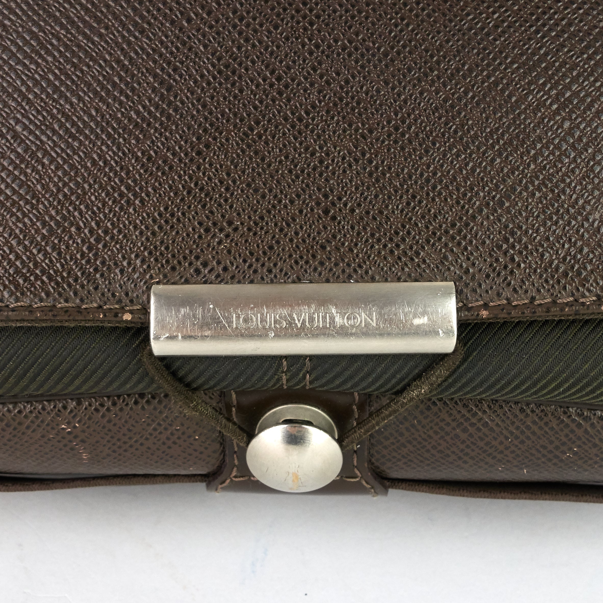Louis Vuitto Viktor Taiga Leather Messenger Bag