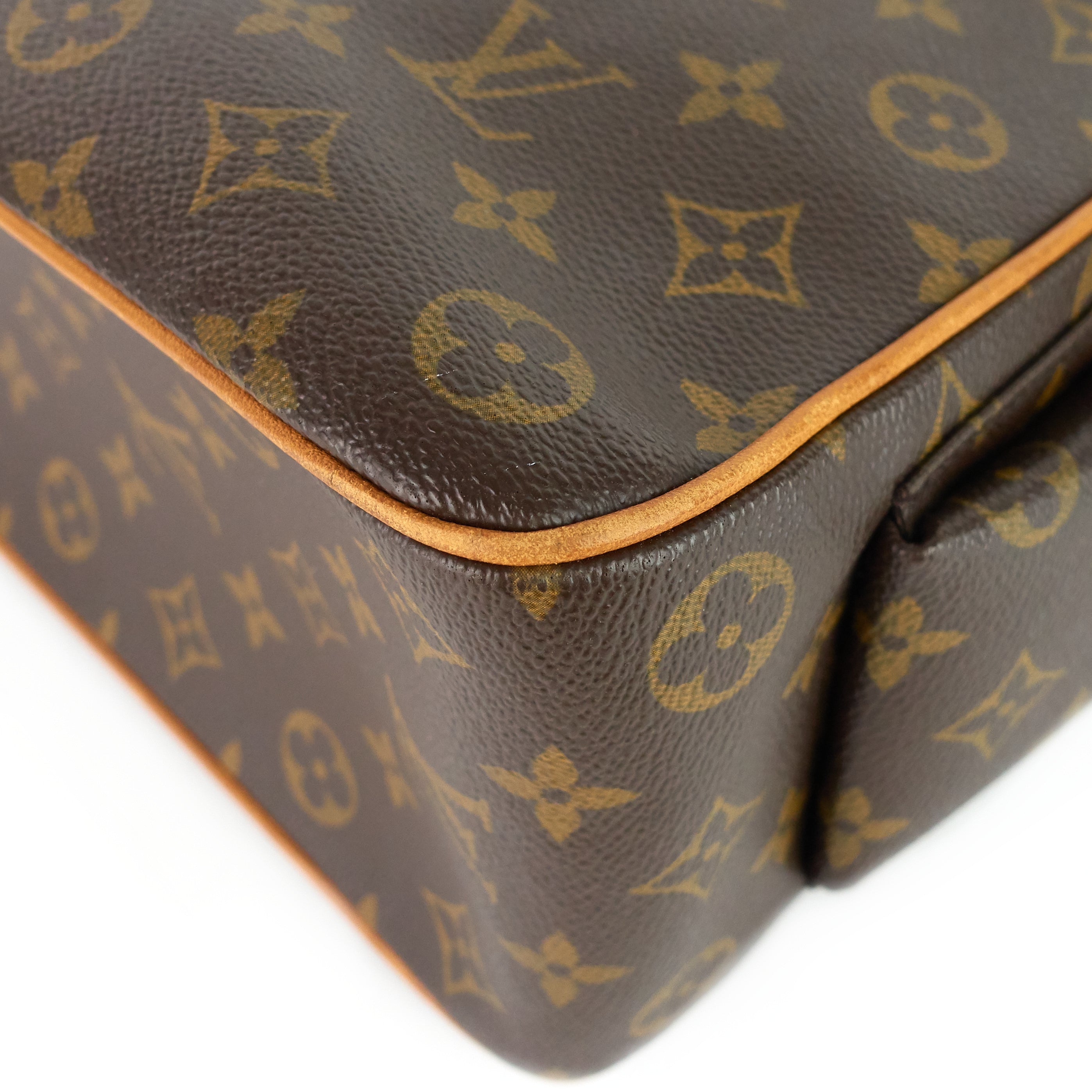 Louis Vuitto Multipli Cite Monogram Canvas Bag
