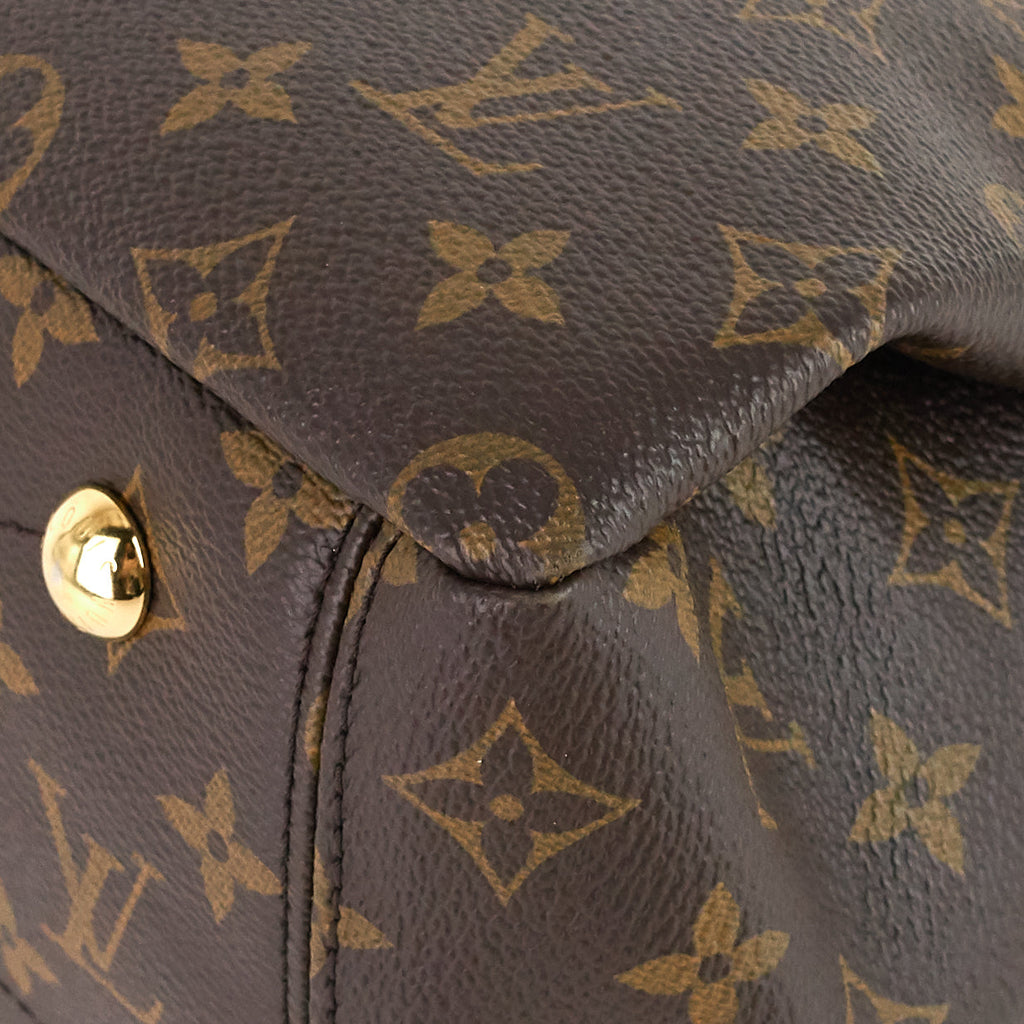 Louis Vuitto Pallas MM Monogram Canvas Bag
