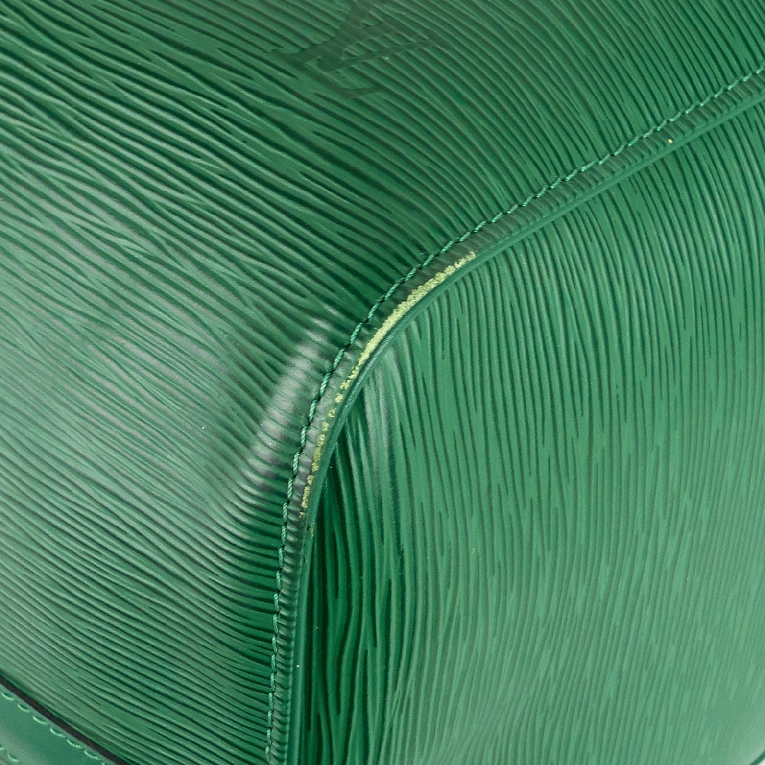 Louis Vuitto Keepall 50 Green Epi Leather Bag