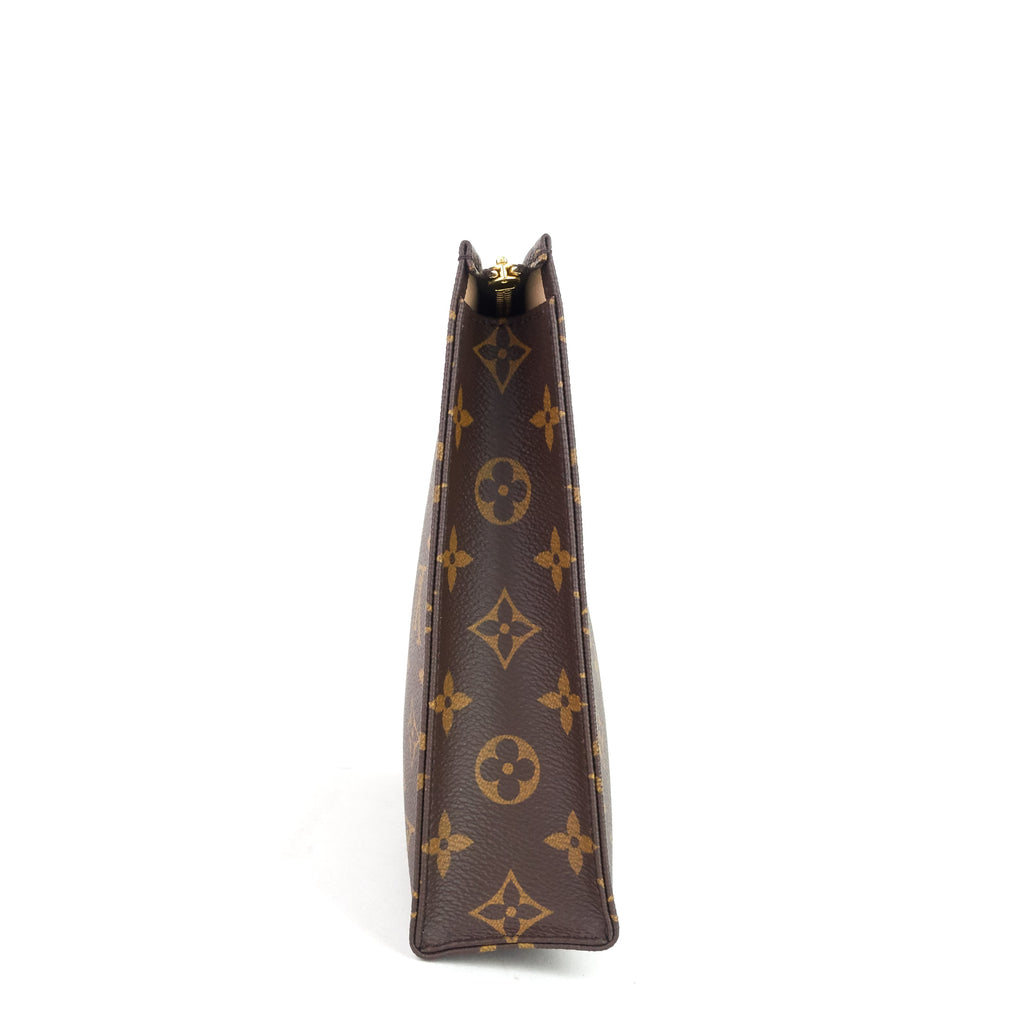 Louis Vuitto Toiletry 26 Monogram Canvas Bag