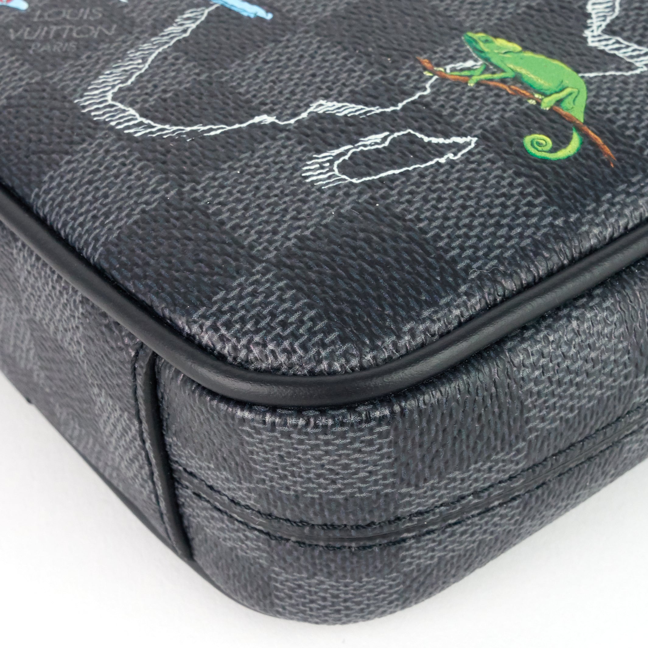 Louis Vuitto Danube Slim PM World Map Damier Graphite Canvas Messenger Bag