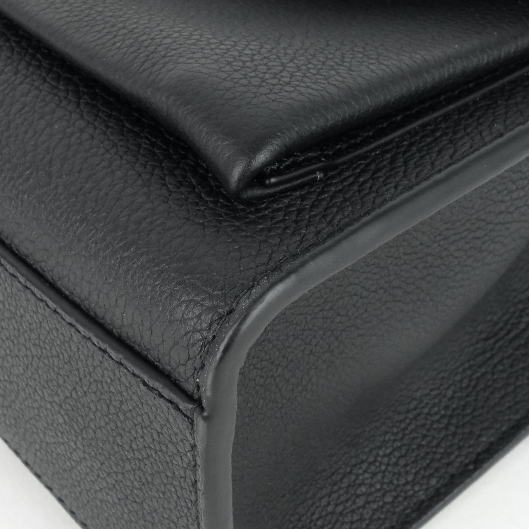 Louis Vuitto MyLockMe Calfskin Leather Chain Bag