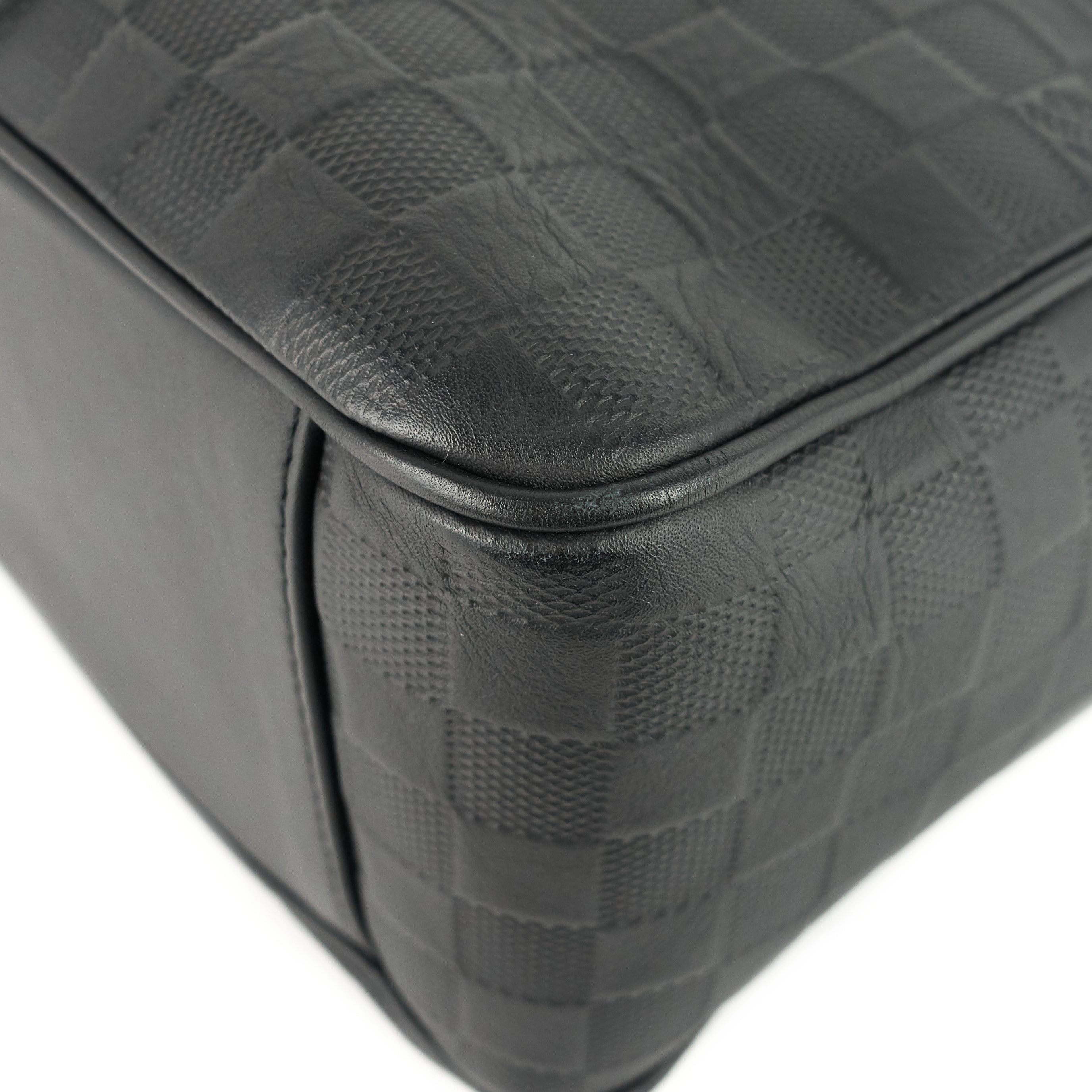 Louis Vuitto Tadao Damier Infini Leather Bag