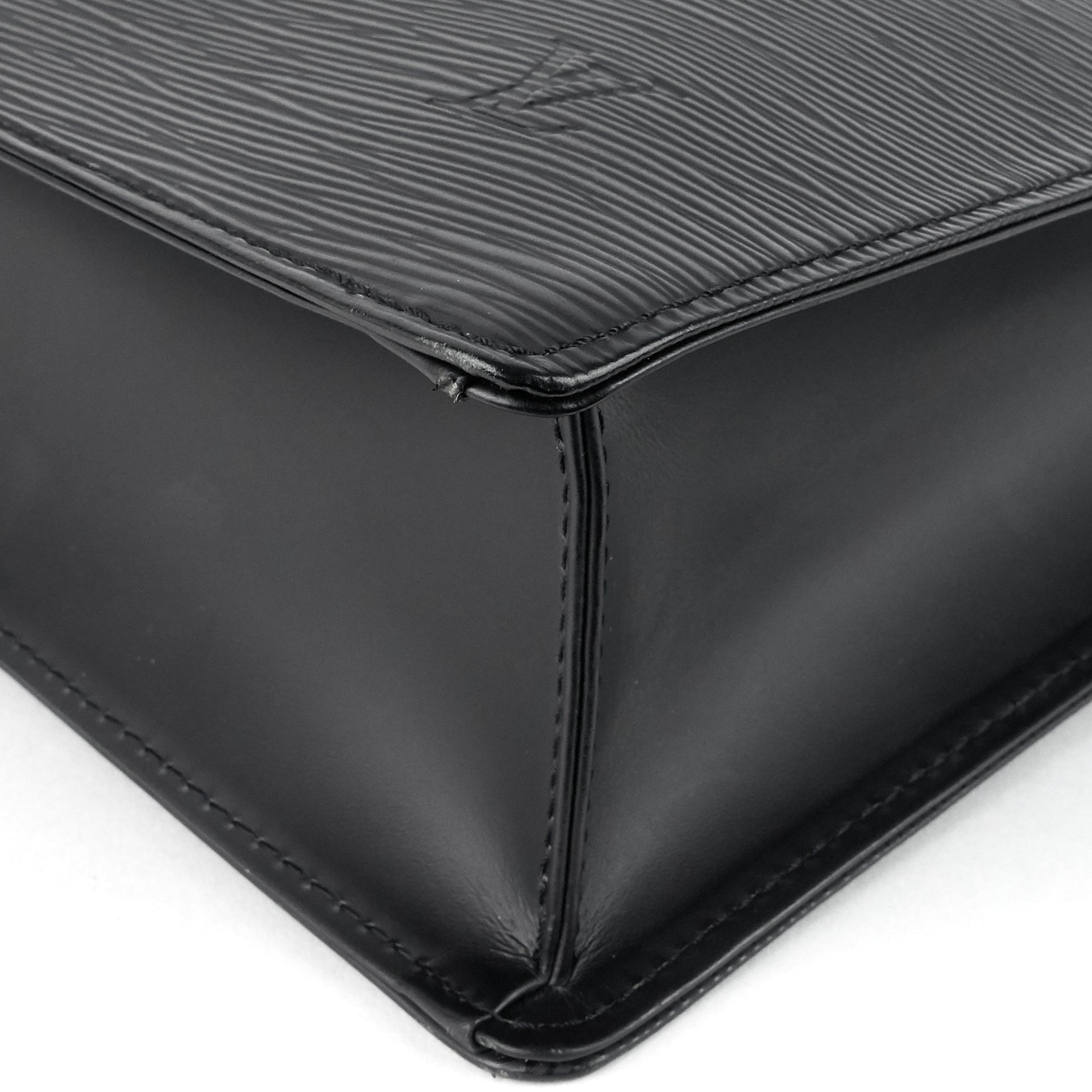 Louis Vuitto Sac Plat GM Black Epi Leather Bag