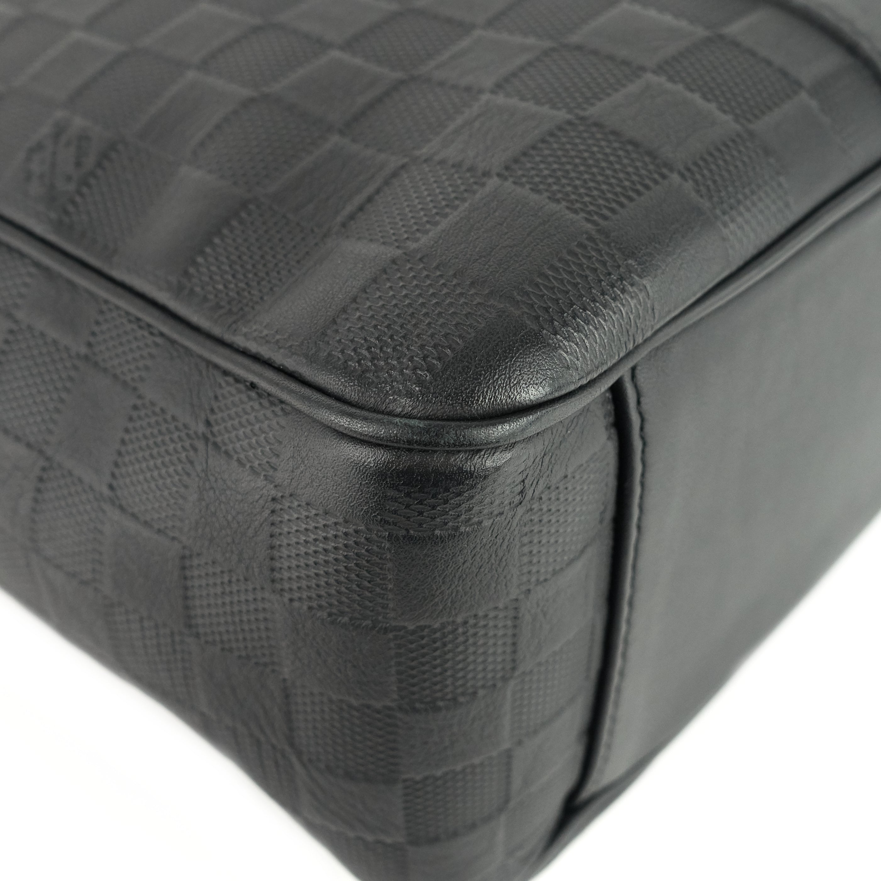 Louis Vuitto Tadao Damier Infini Leather Bag