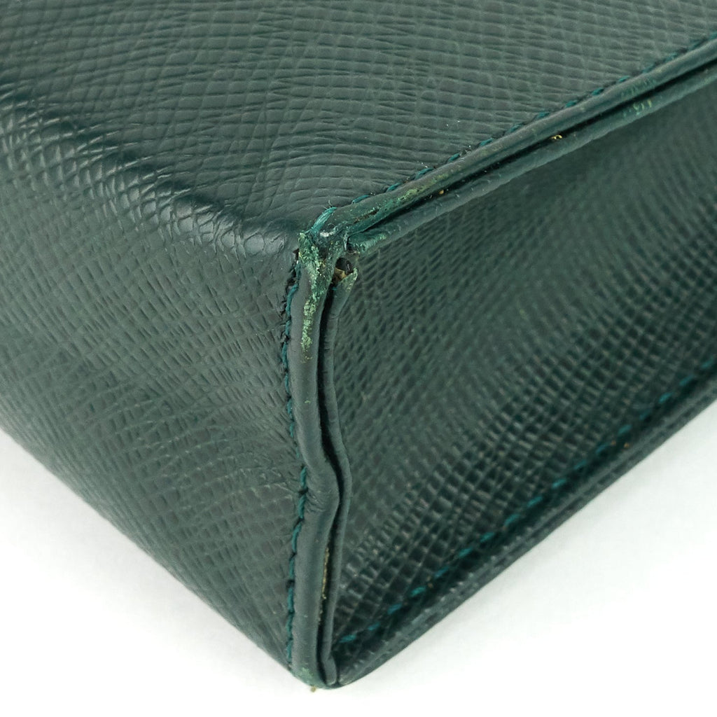 Louis Vuitto Toiletry 26 Epicea Taiga Leather Pouch