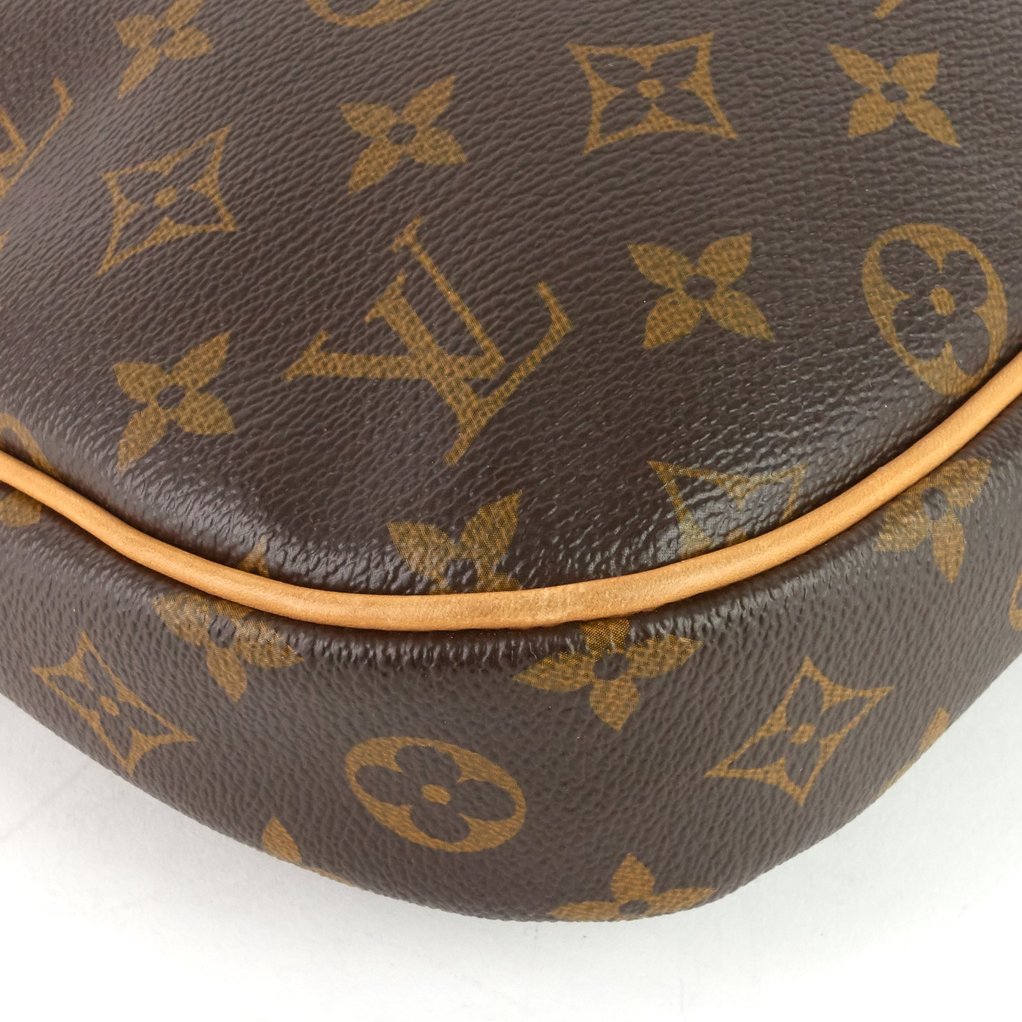 Louis Vuitto Odeon MM Monogram Canvas Bag