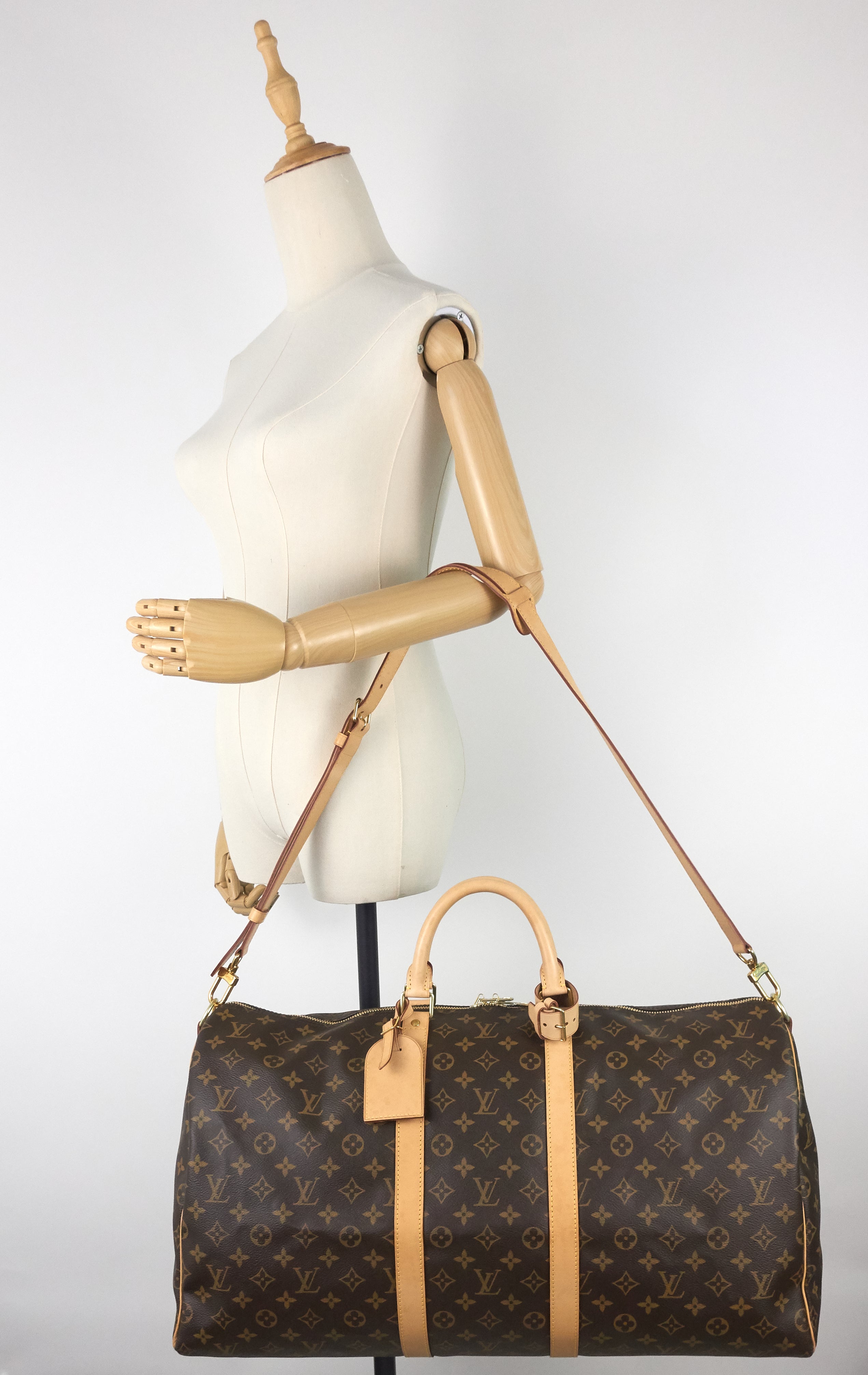 Louis Vuitto Keepall 55 BandouliÃ¨re Monogram Canvas Bag