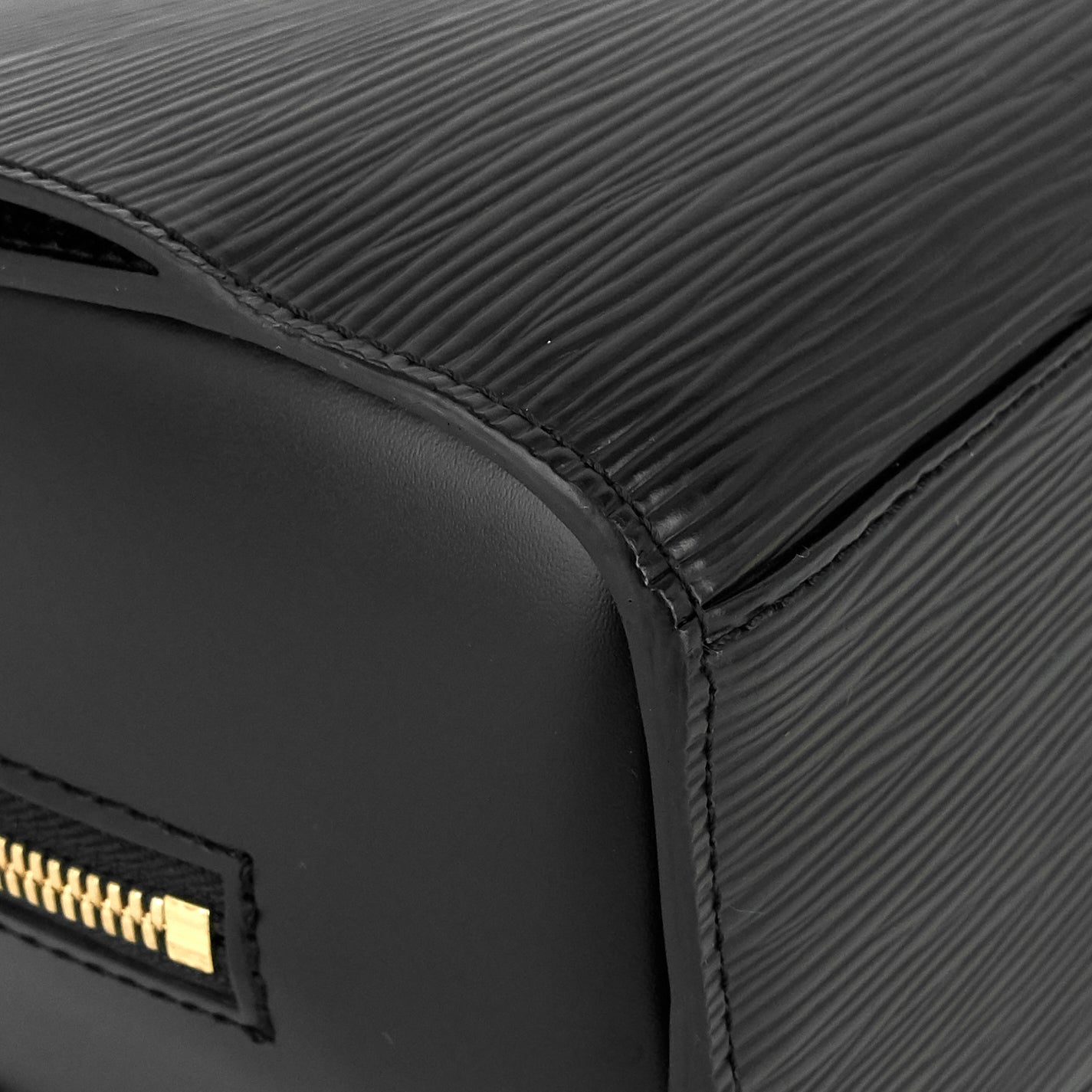 Louis Vuitto Pont Neuf PM Black Epi Leather Bag