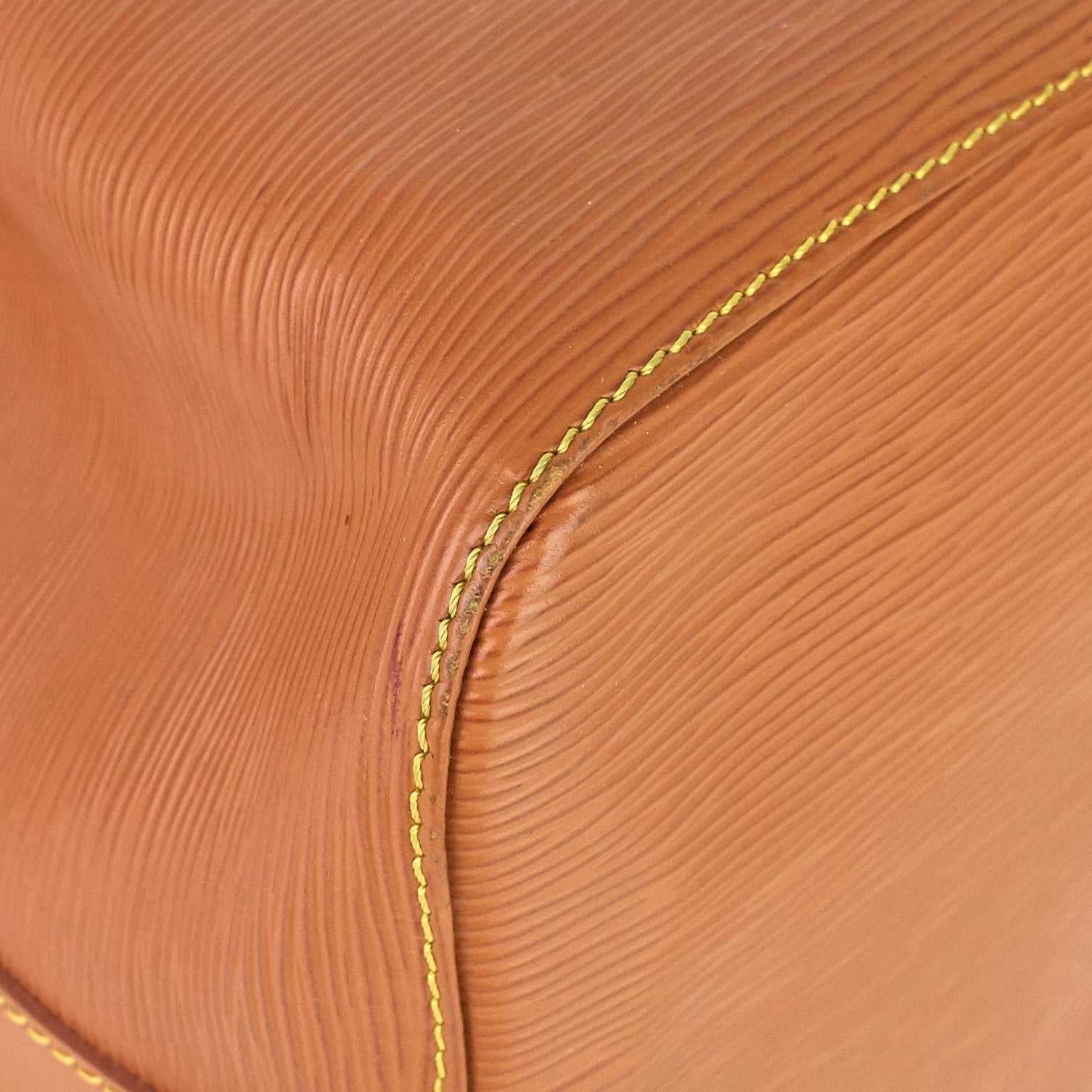 Louis Vuitto Petit NoÃ© Cipango Gold Epi Leather Bag