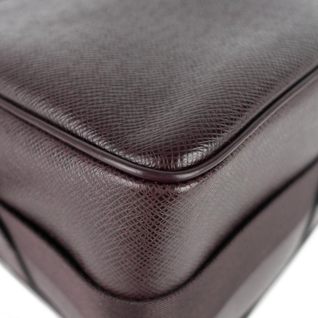 Louis Vuitto Reporter PM Taiga Leather Messenger Bag