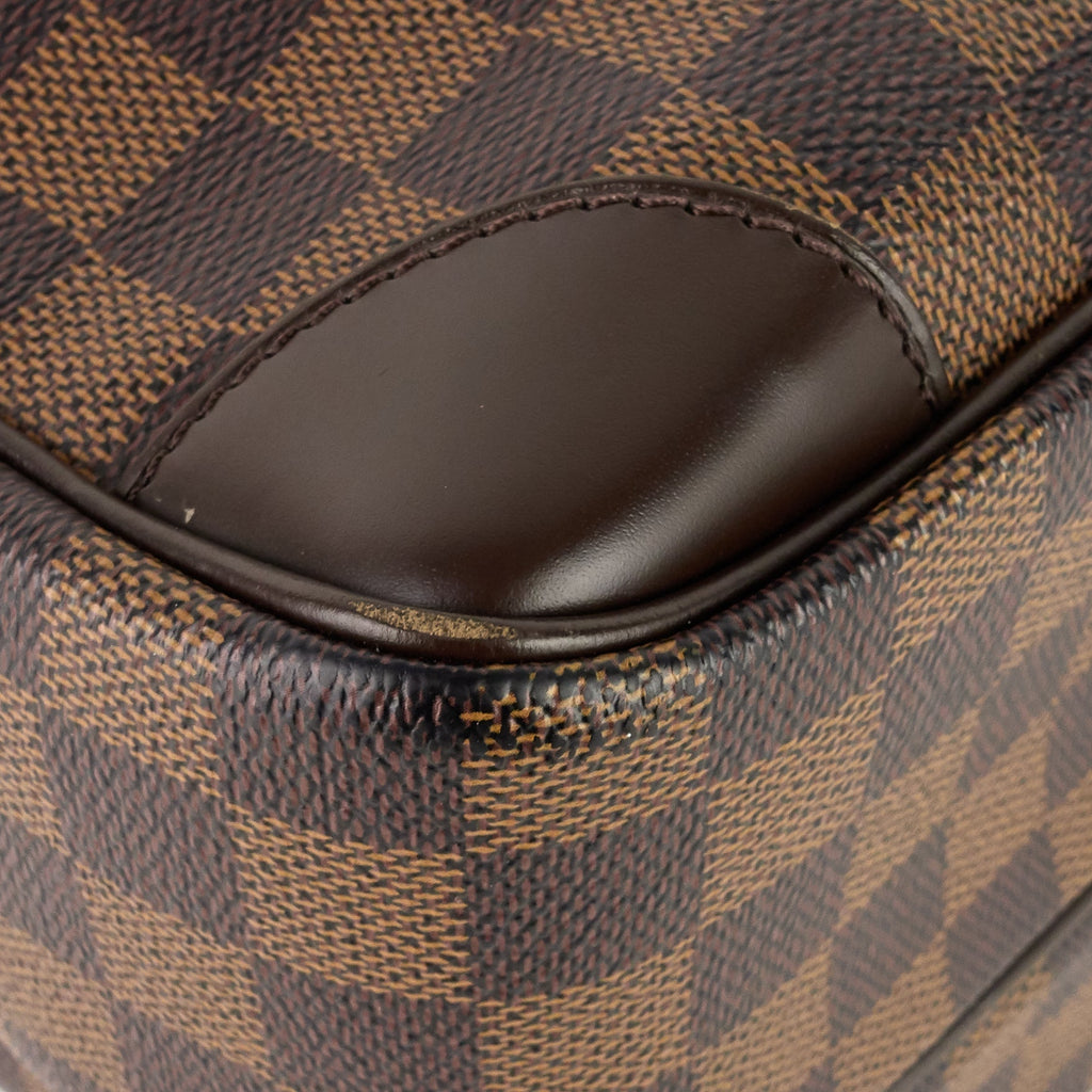 Louis Vuitto Nil 28 Damier Ebene Canvas Messenger Bag