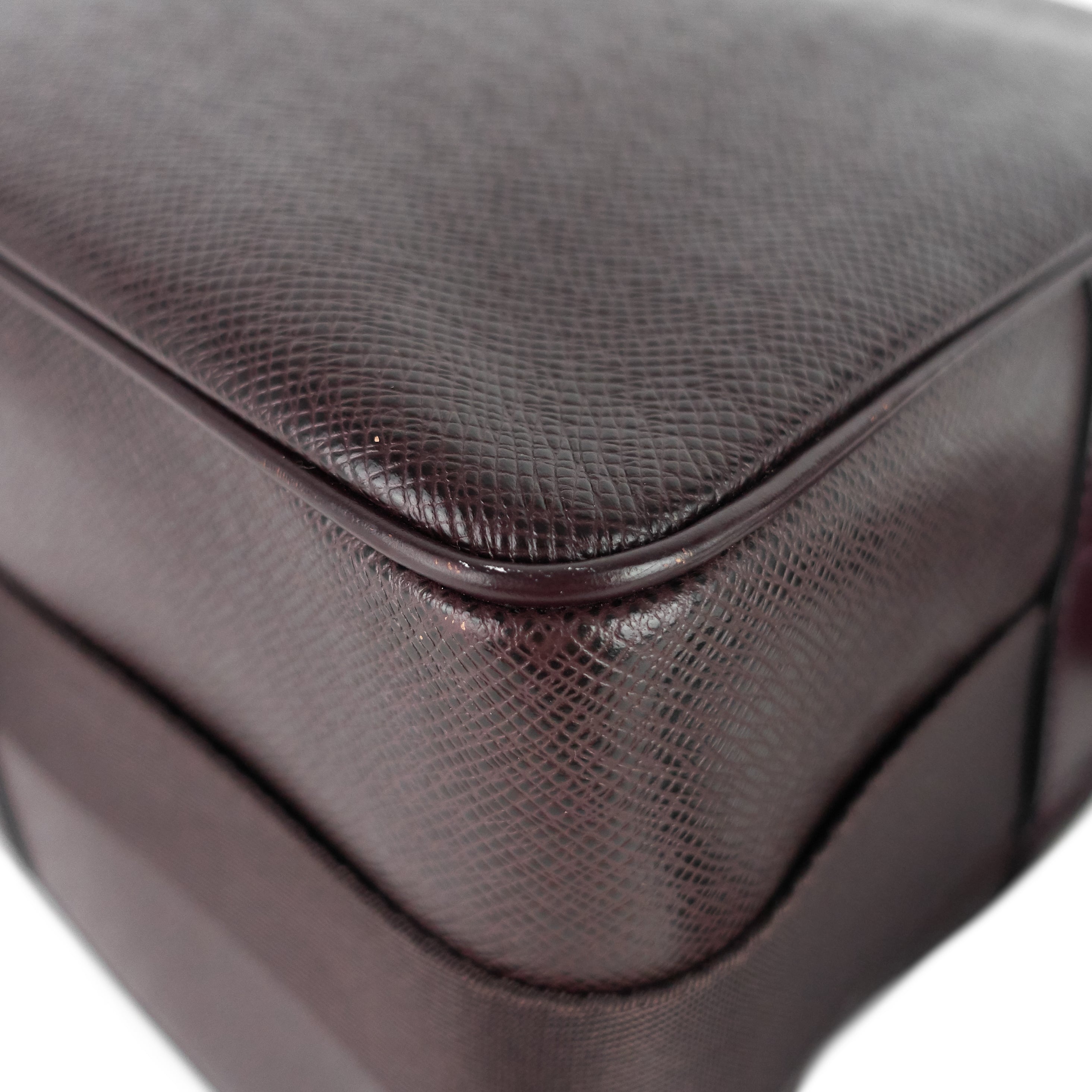 Louis Vuitto Reporter PM Taiga Leather Messenger Bag