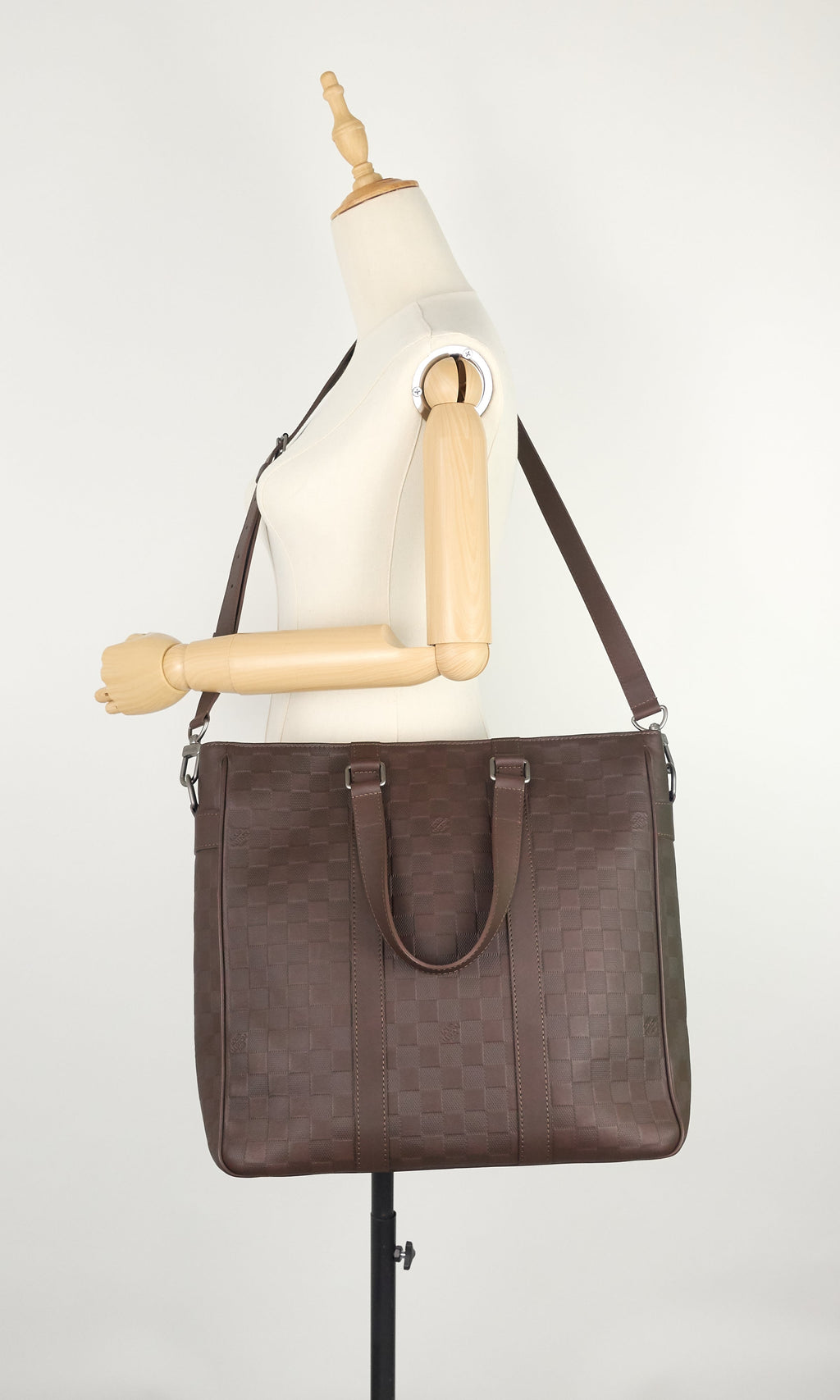 Louis Vuitto Tadao Damier Infini Leather Bag