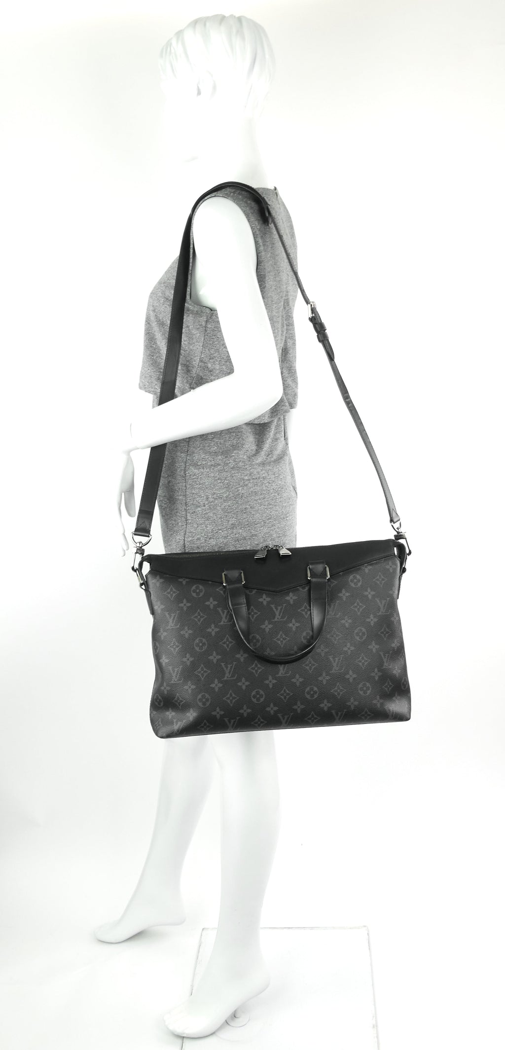 Louis Vuitto Odyssey Monogram Eclipse Canvas Bag