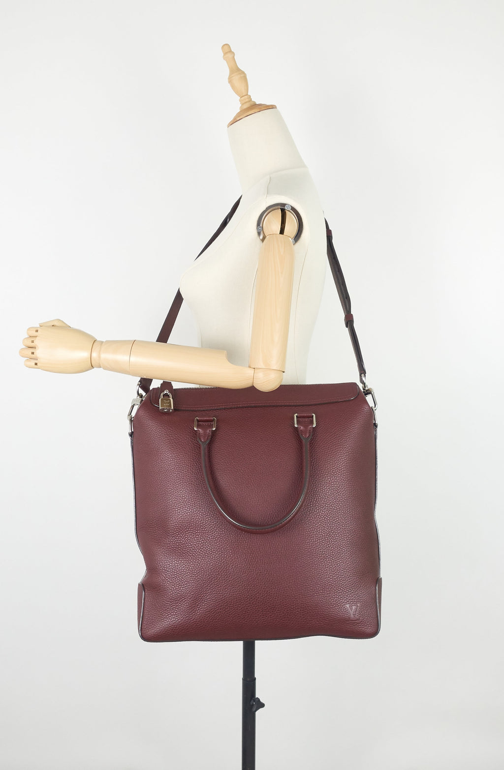 Louis Vuitto Greenwich Taurillon Leather Tote Bag