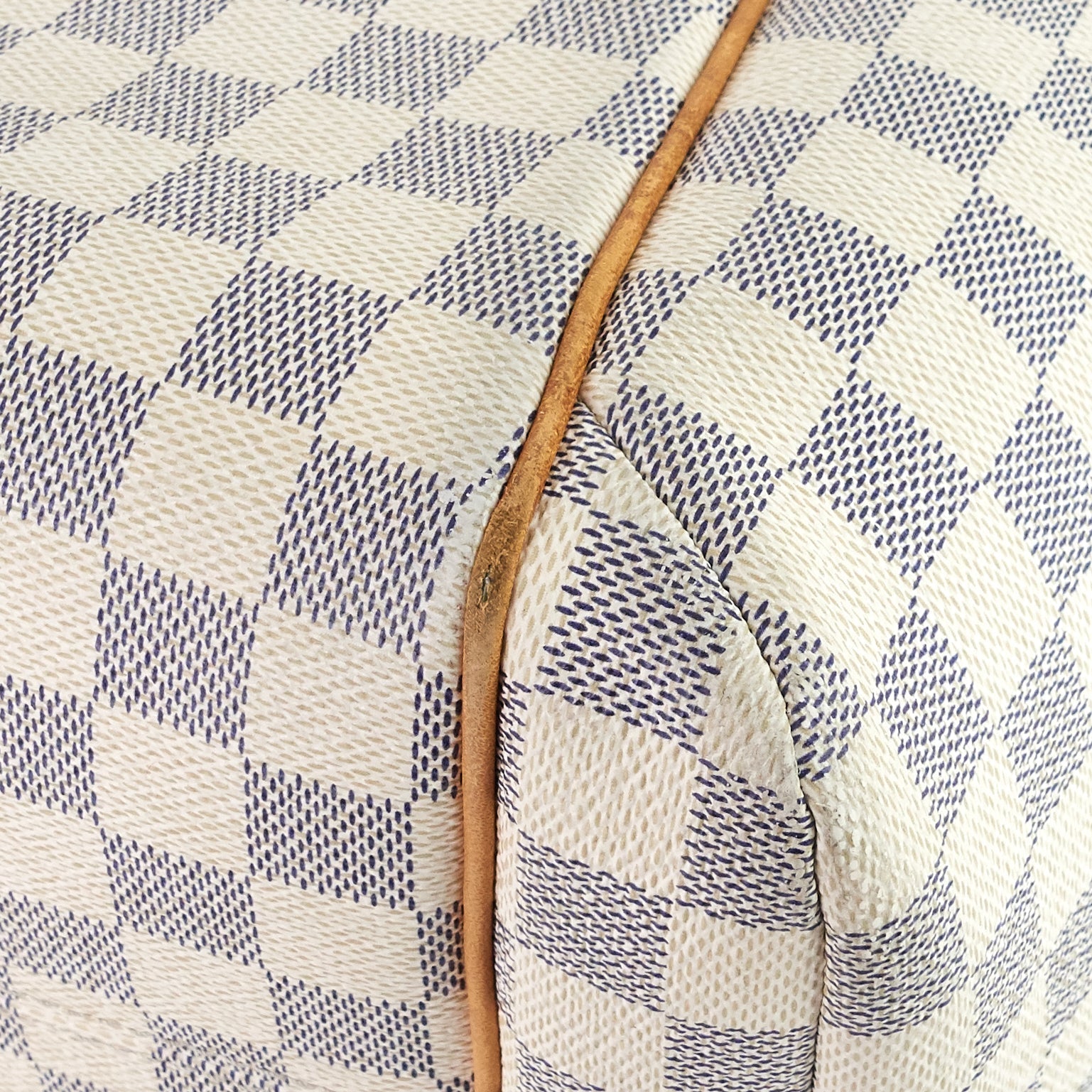 Louis Vuitto Totally MM Damier Azur Bag
