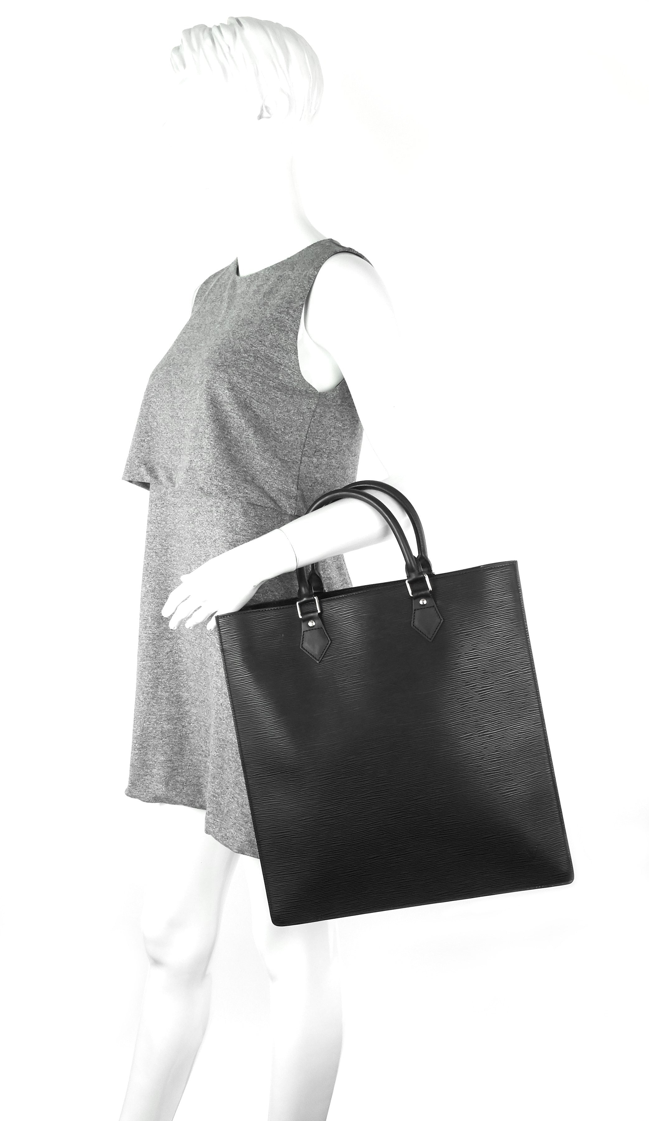 Louis Vuitto Sac Plat GM Black Epi Leather Bag