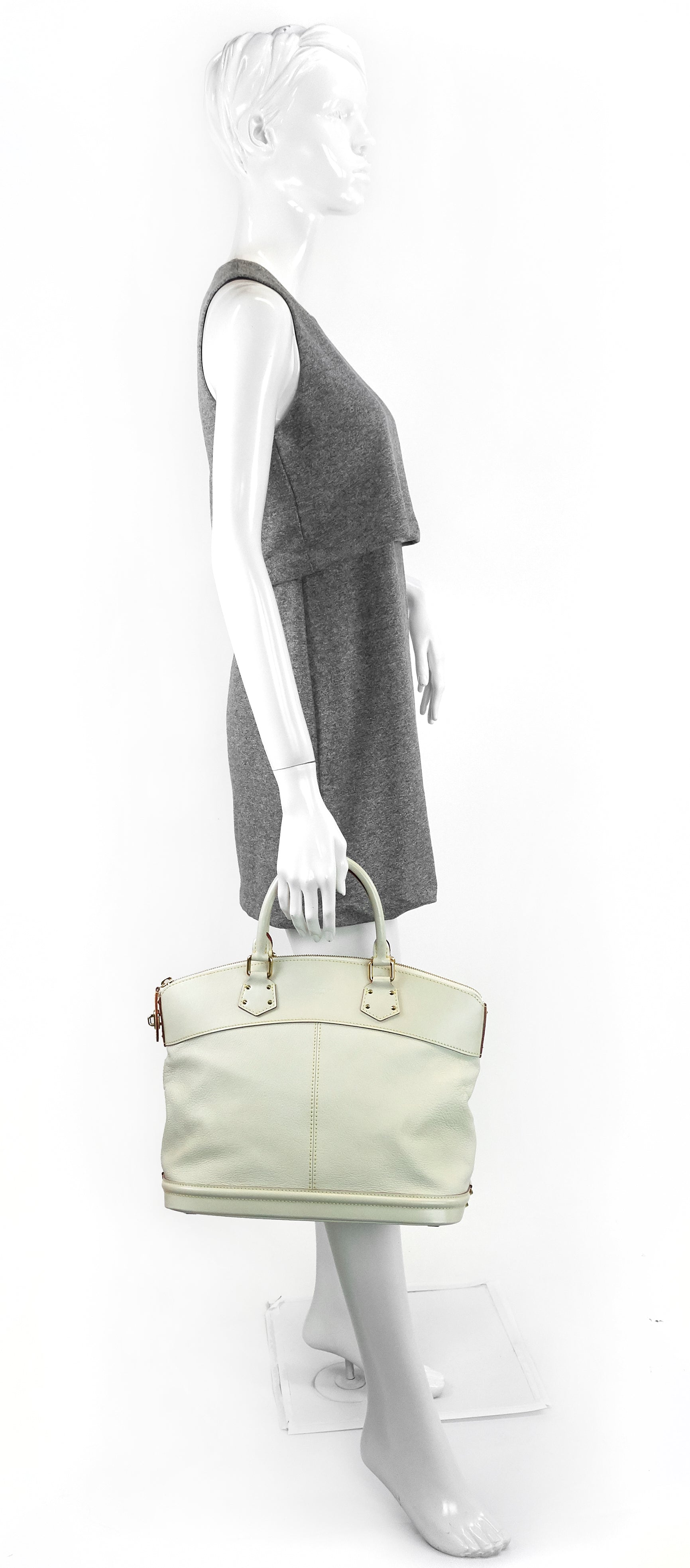 Louis Vuitto Suhali Lockit MM Goatskin Leather Handbag