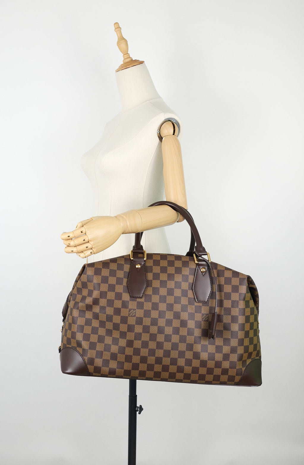 Louis Vuitto Vaslav Damier Ebene Canvas Bag