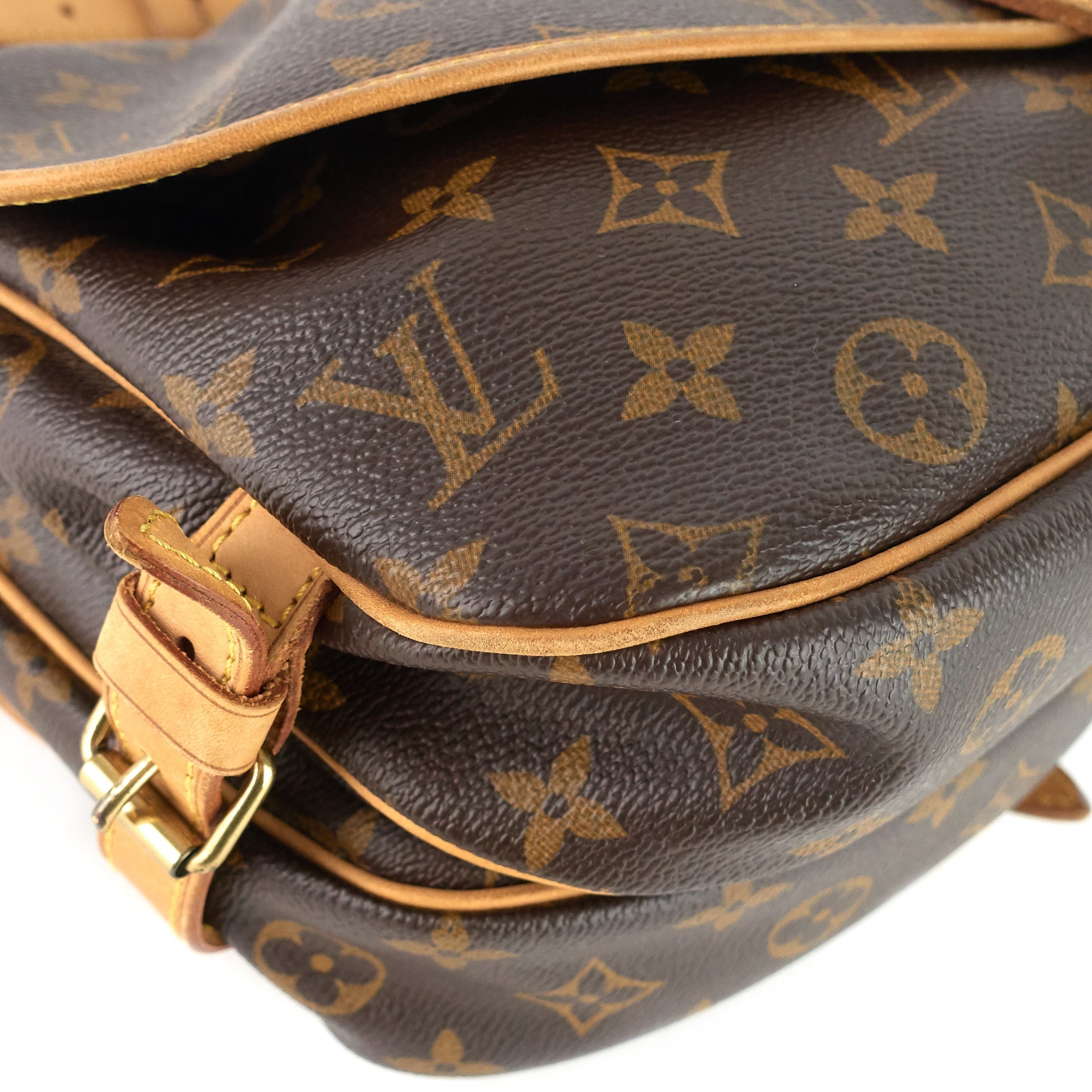 Louis Vuitto Saumur 30 Monogram Canvas Bag