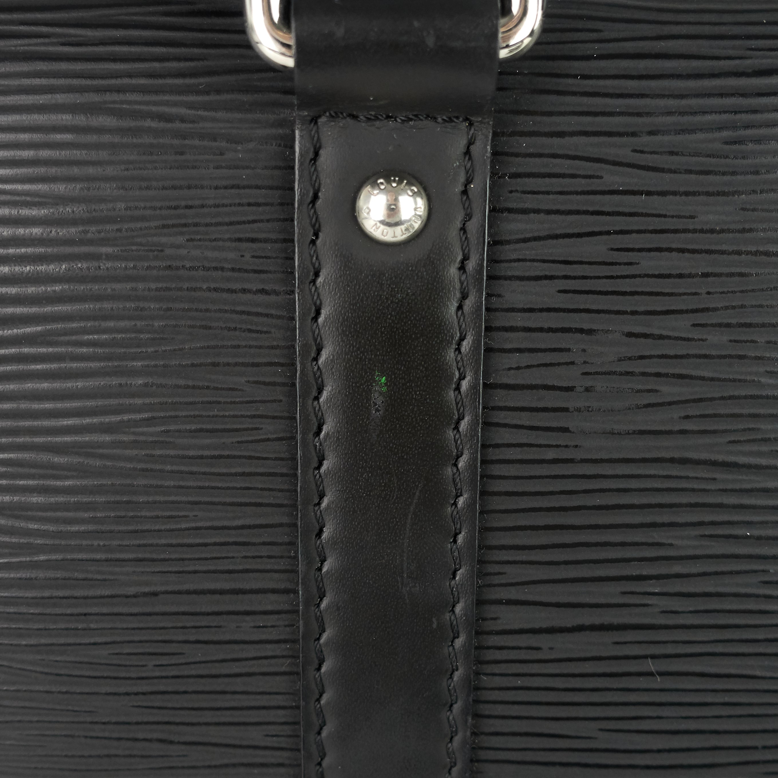 Louis Vuitto Sirius 45 Black Epi Leather Case