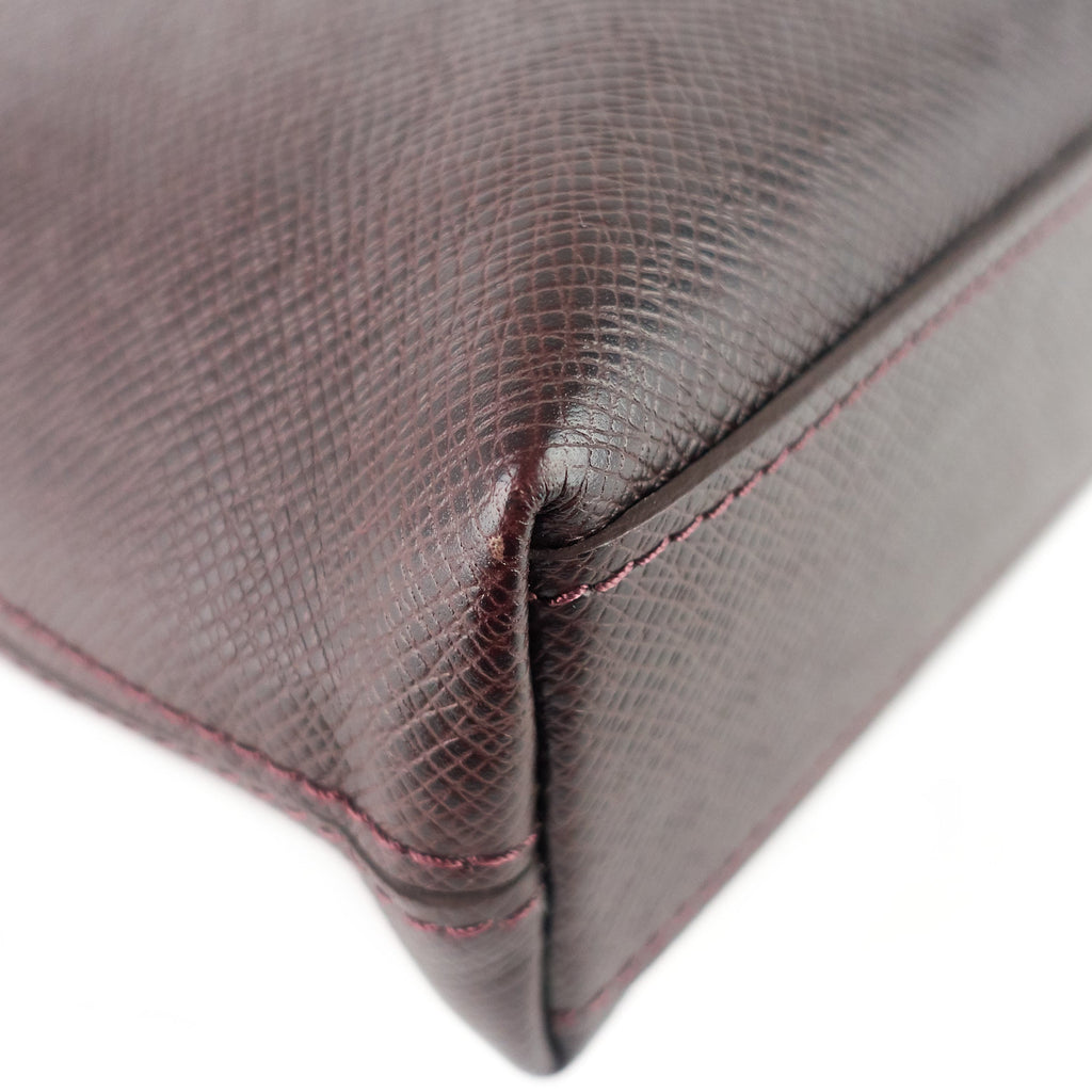Louis Vuitto Anton Taiga Leather Soft Briefcase Bag