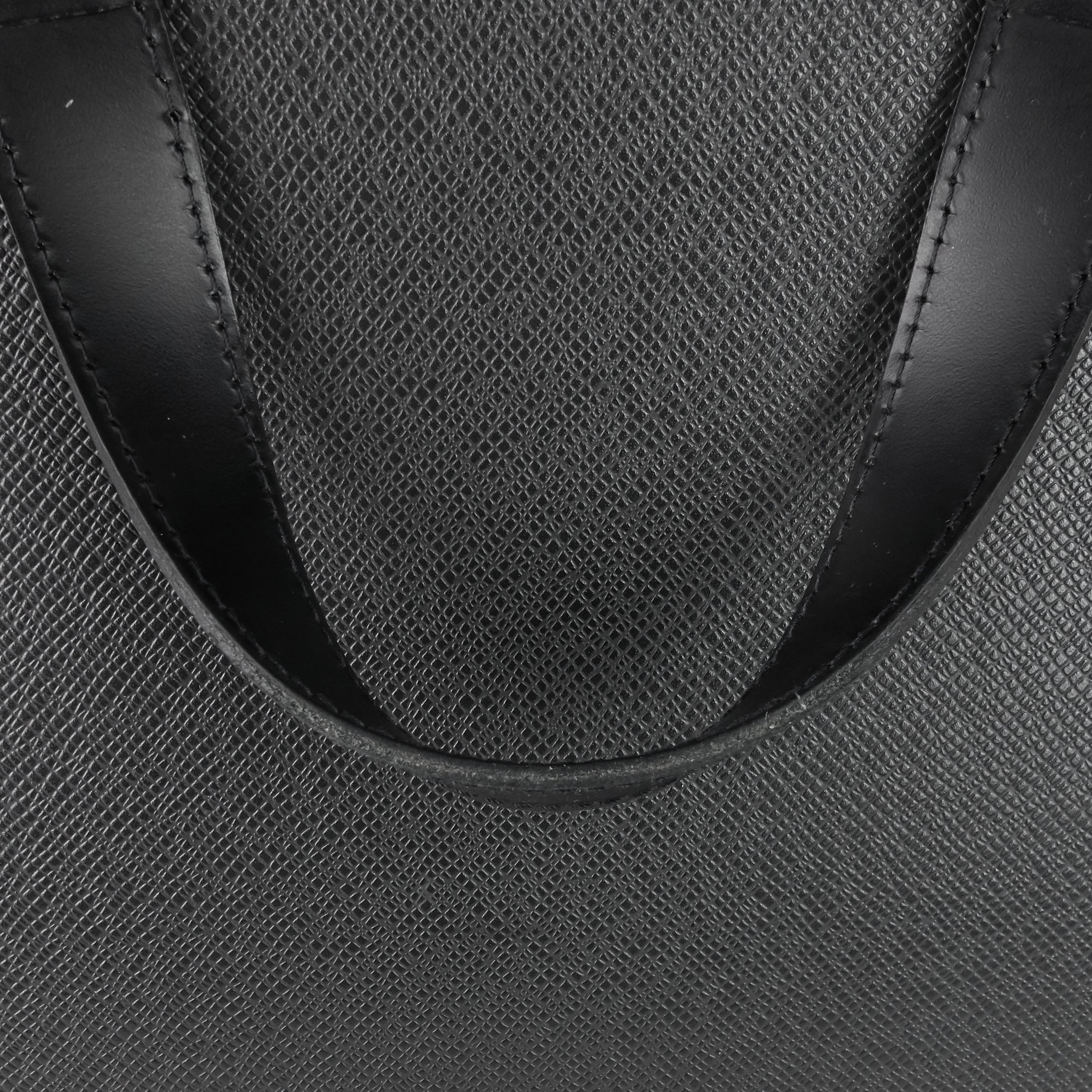 Louis Vuitto Kasbek GM Taiga Leather Bag