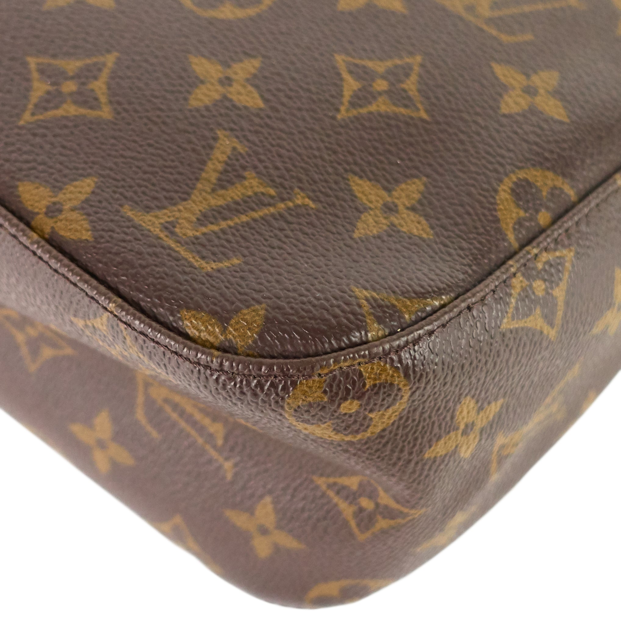 Louis Vuitto Looping MM Monogram Canvas Bag