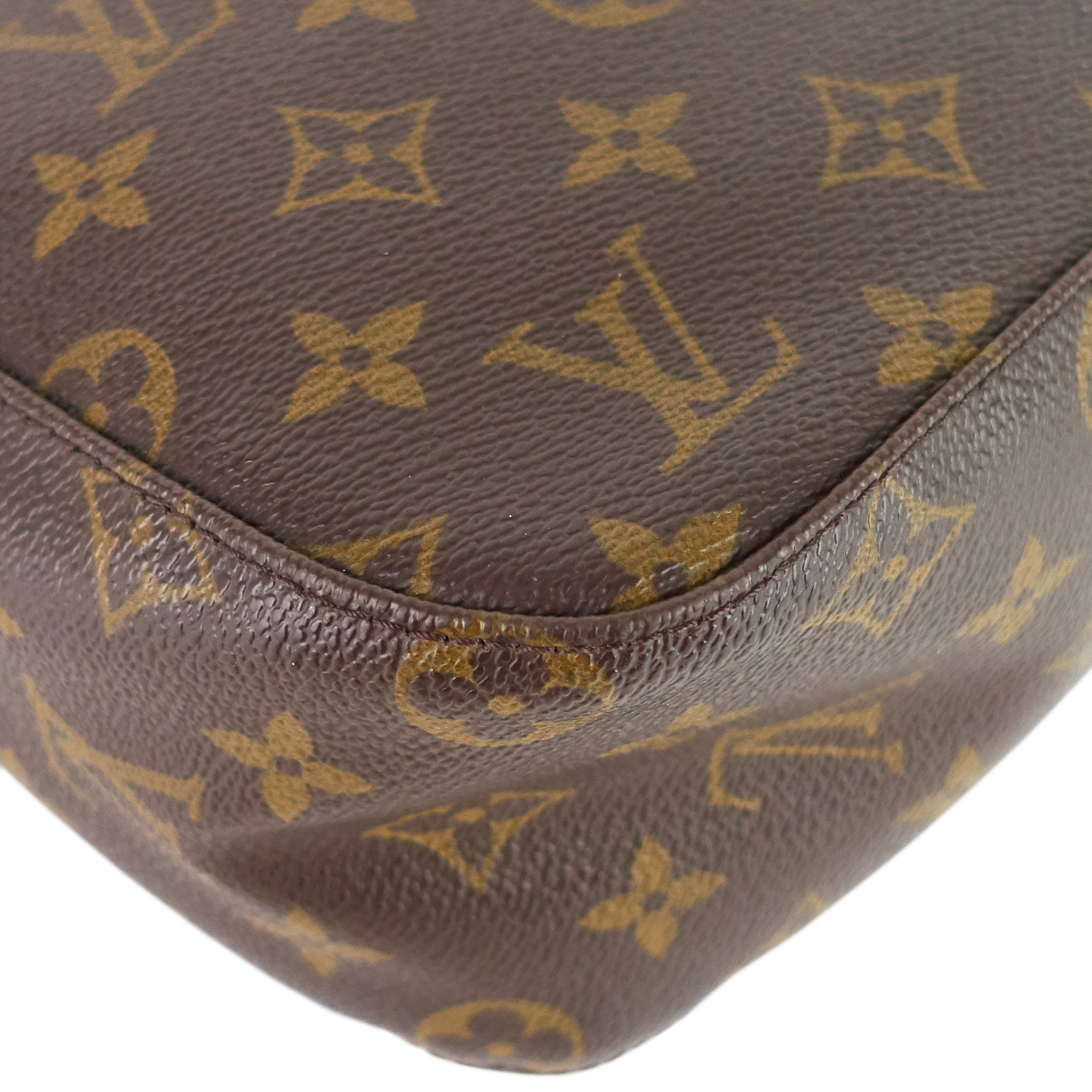 Louis Vuitto Looping MM Monogram Canvas Bag