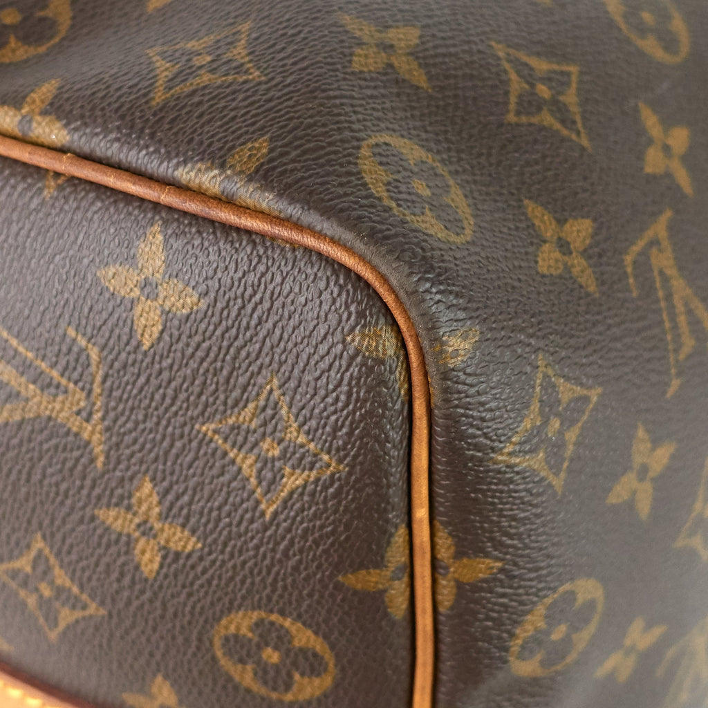 Louis Vuitto Keepall 50 BandouliÃ¨re Monogram Canvas Bag
