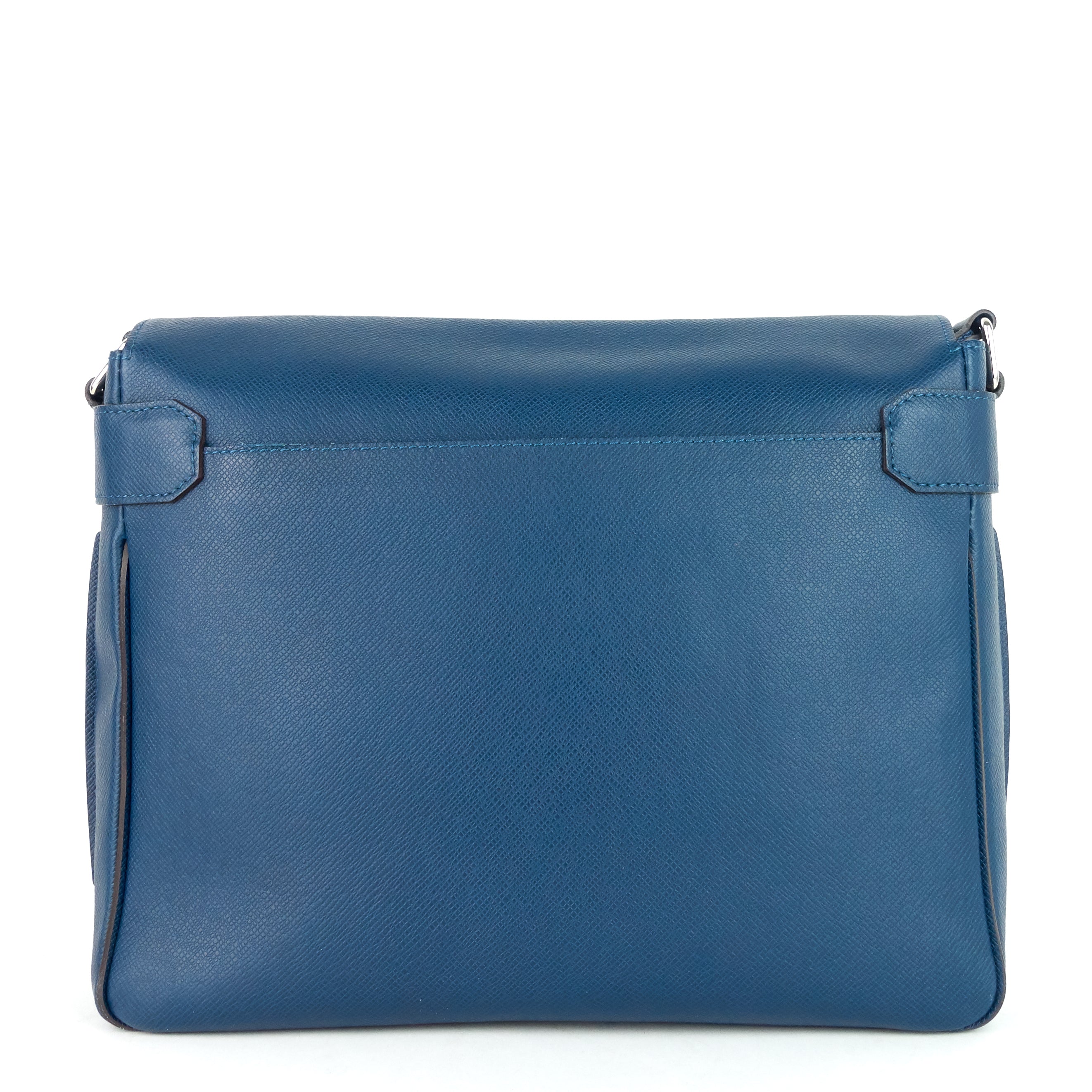 Louis Vuitto Roman MM Taiga Leather Messenger Bag