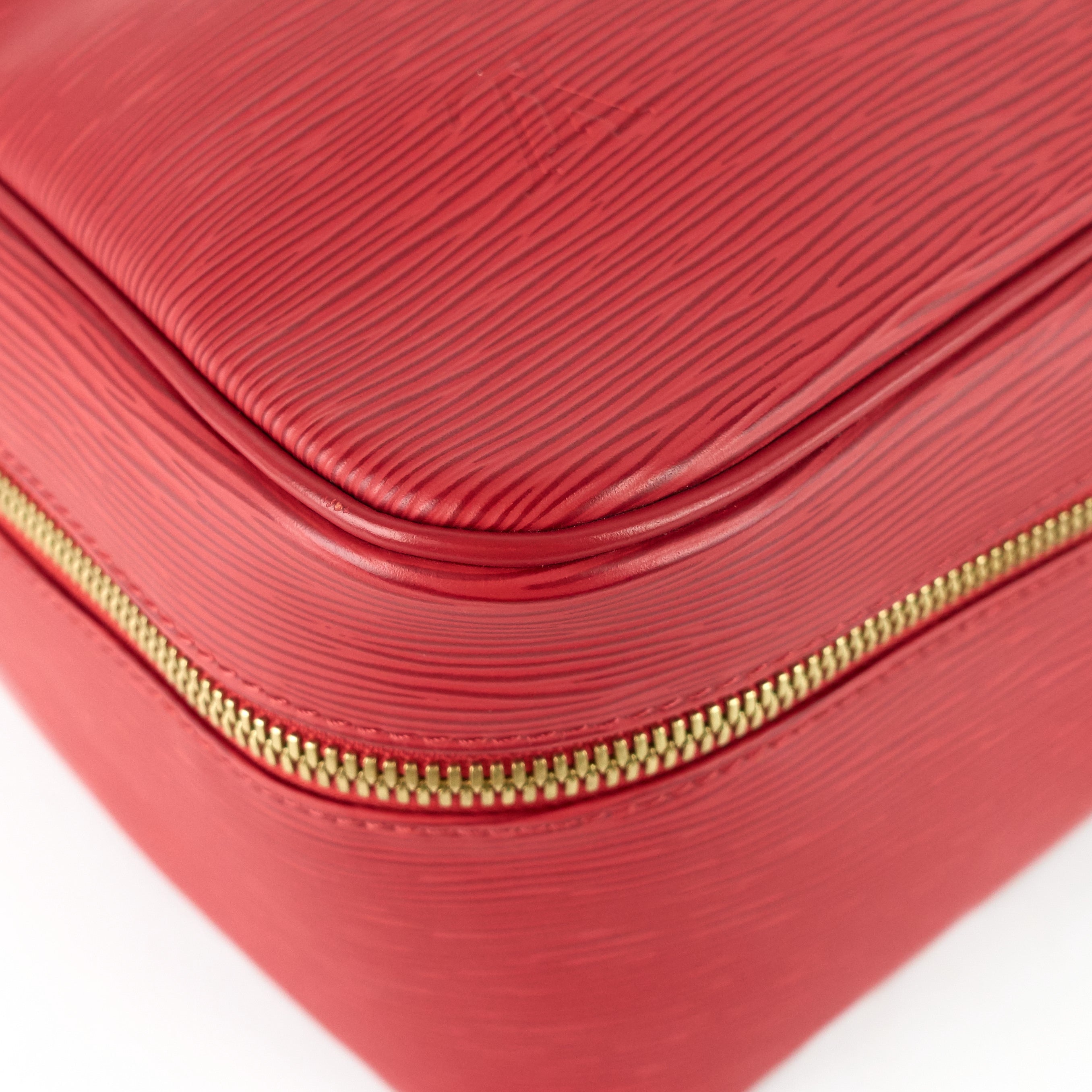 Louis Vuitto Sirius 45 Red Epi Leather Case