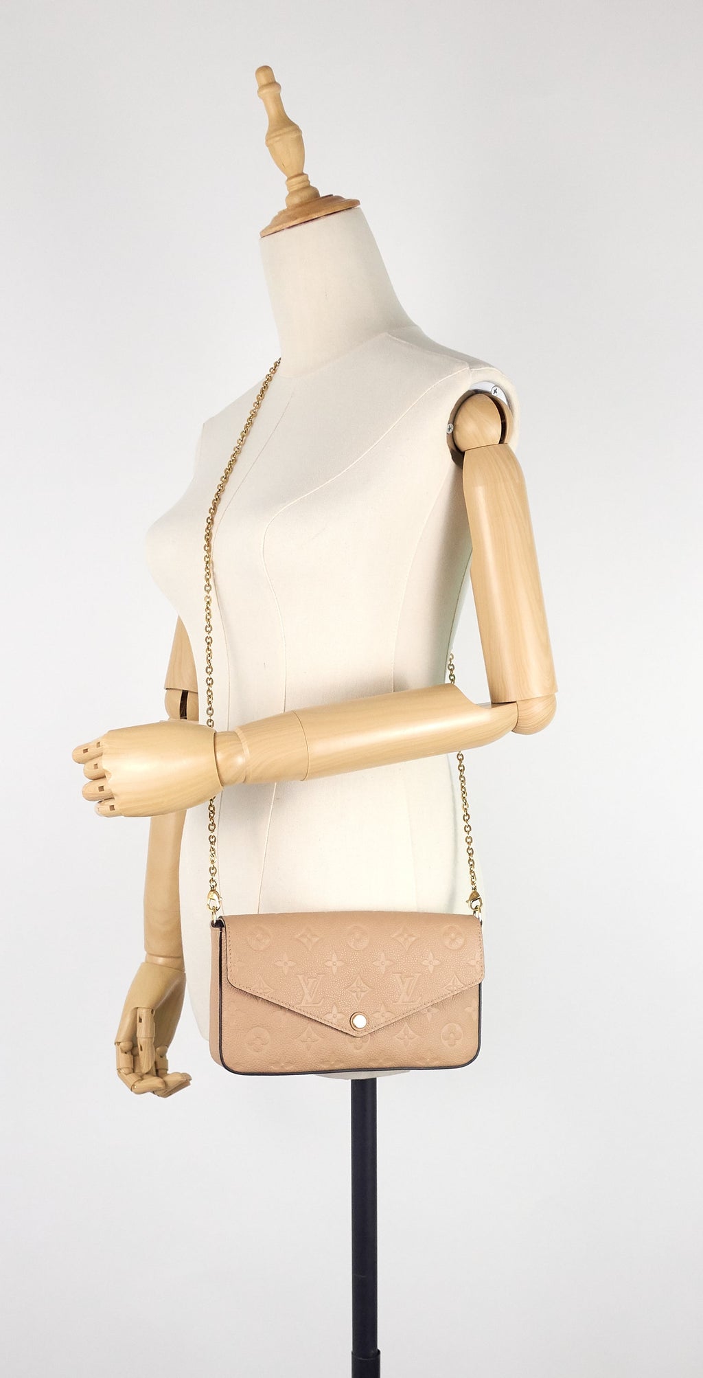 Louis Vuitto Pochette FÃ©licie Monogram Empreinte Leather Chain Wallet Bag