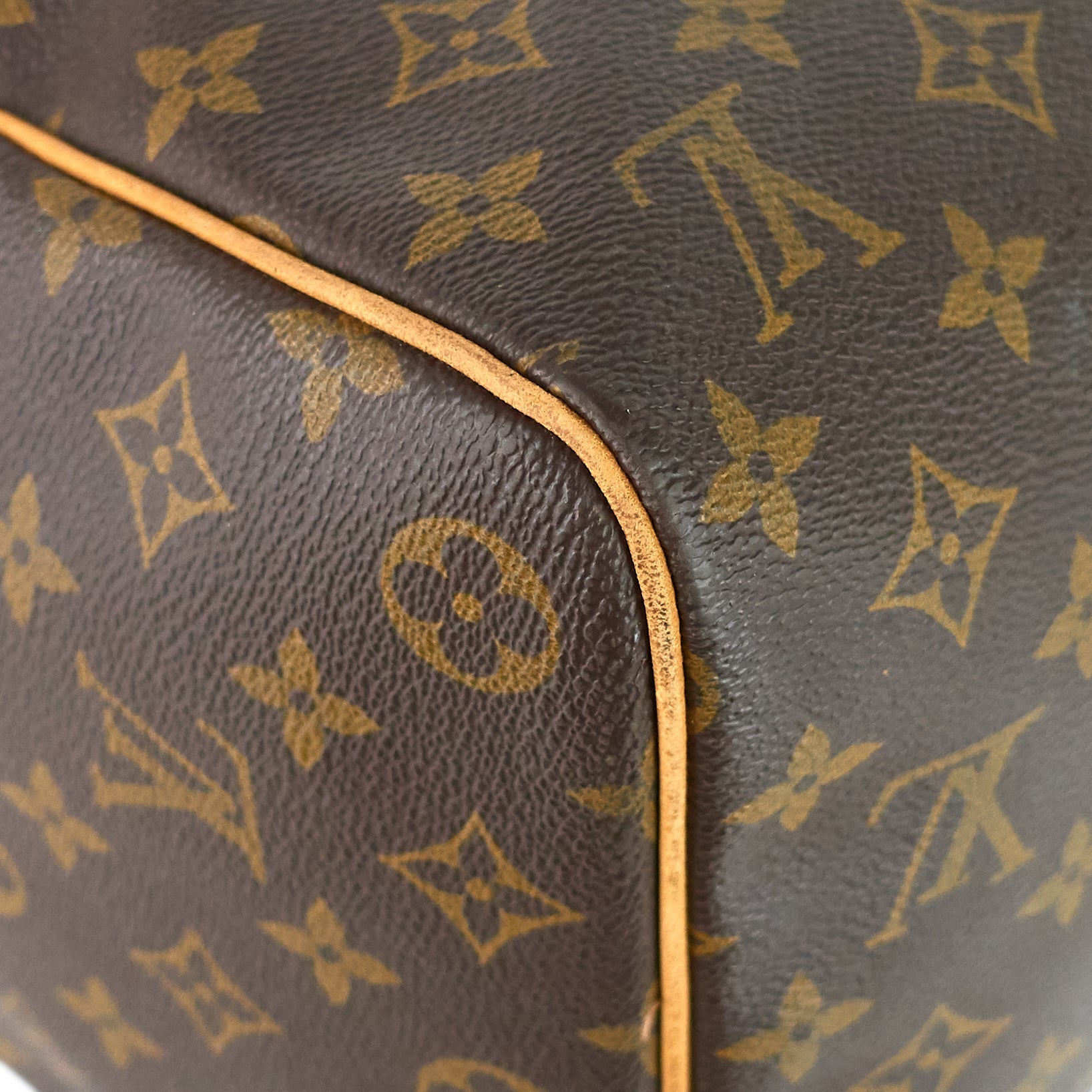 Louis Vuitto Keepall 45 Monogram Canvas Bag