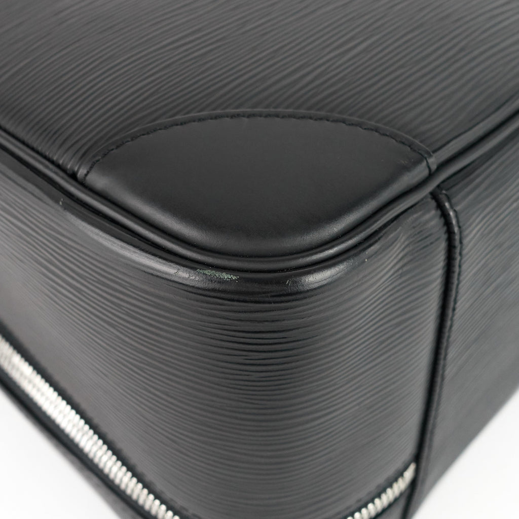 Louis Vuitto Sirius 45 Black Epi Leather Case