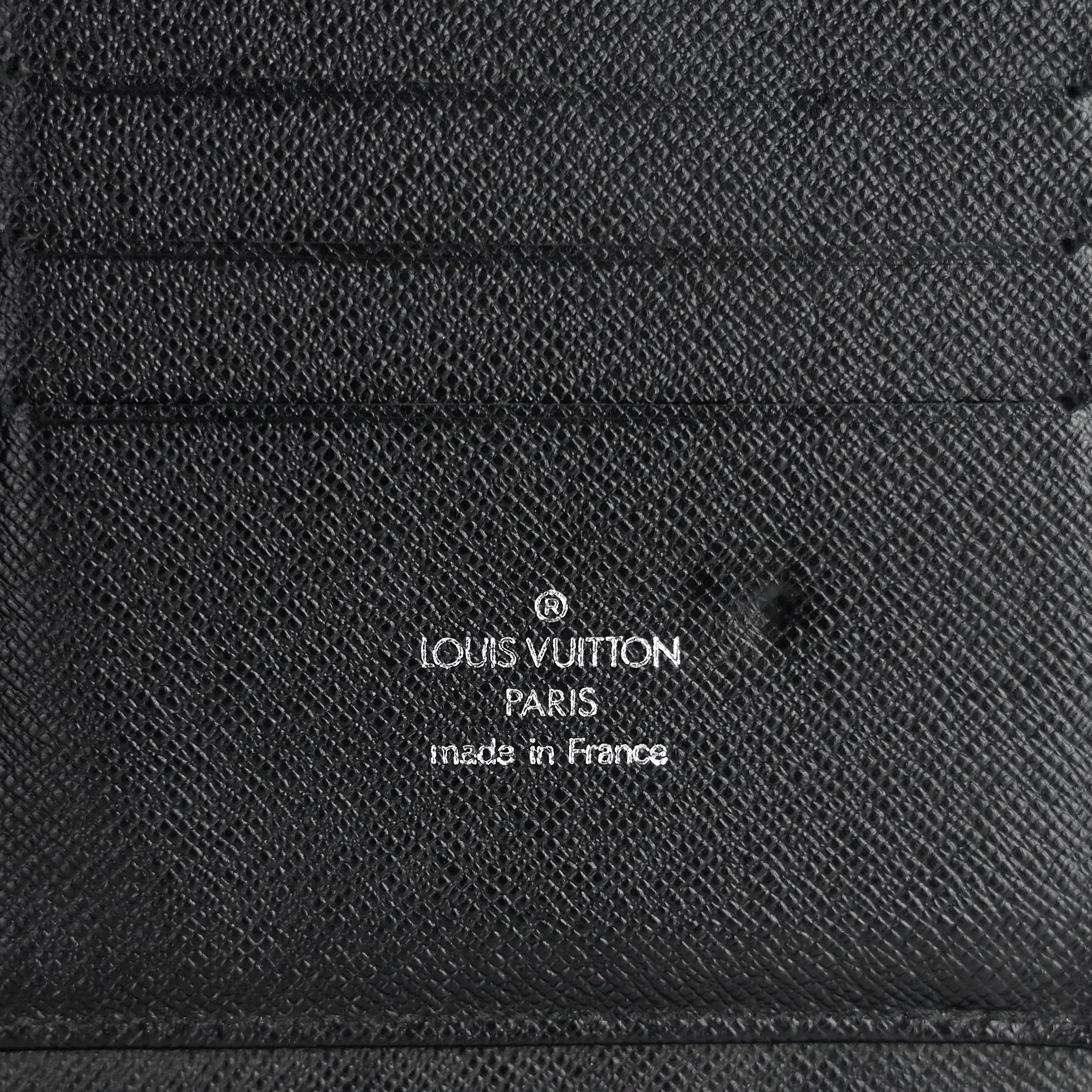 Louis Vuitto Travel Black Epi Leather Organizer