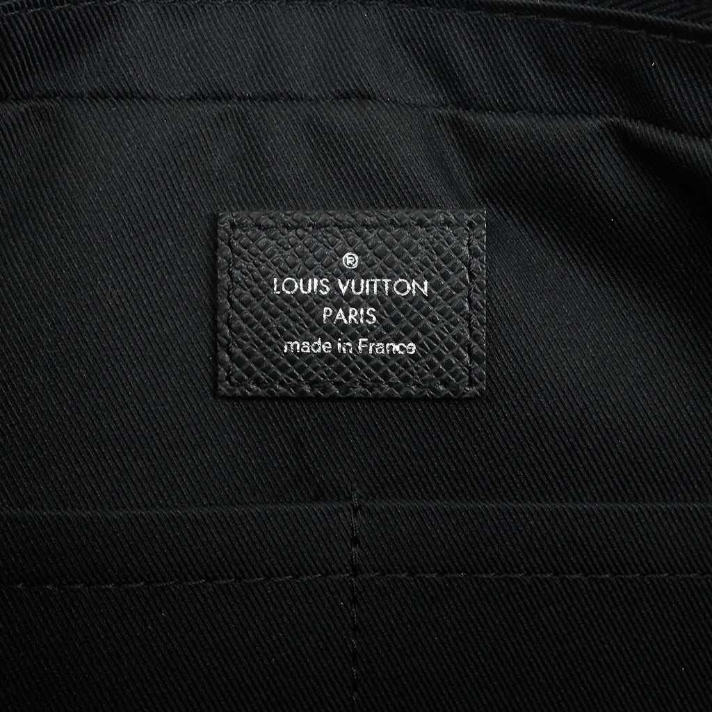Louis Vuitto Porte-Documents Voyage PM Taiga Leather Briefcase Bag