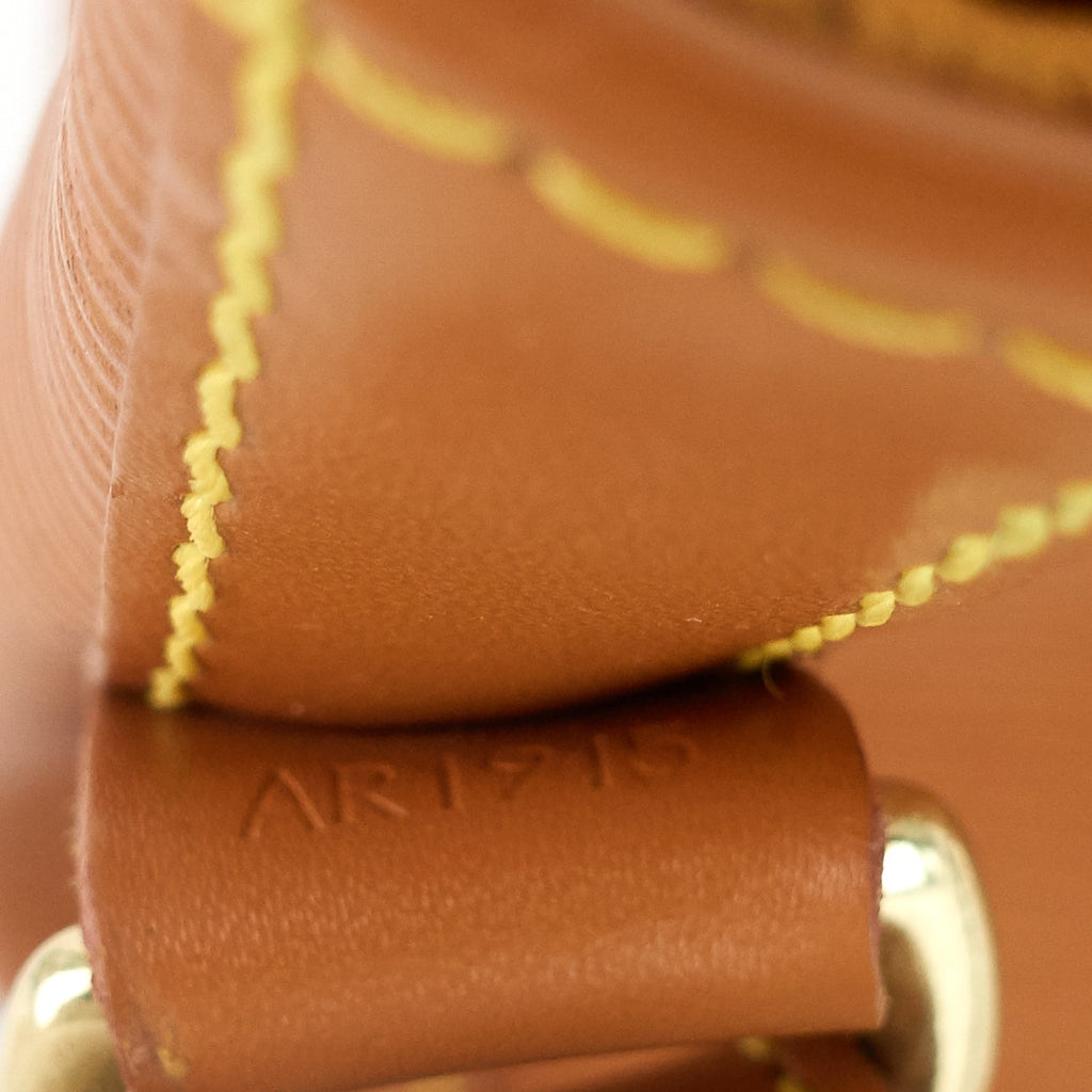Louis Vuitto Petit NoÃ© Cipango Gold Epi Leather Bag